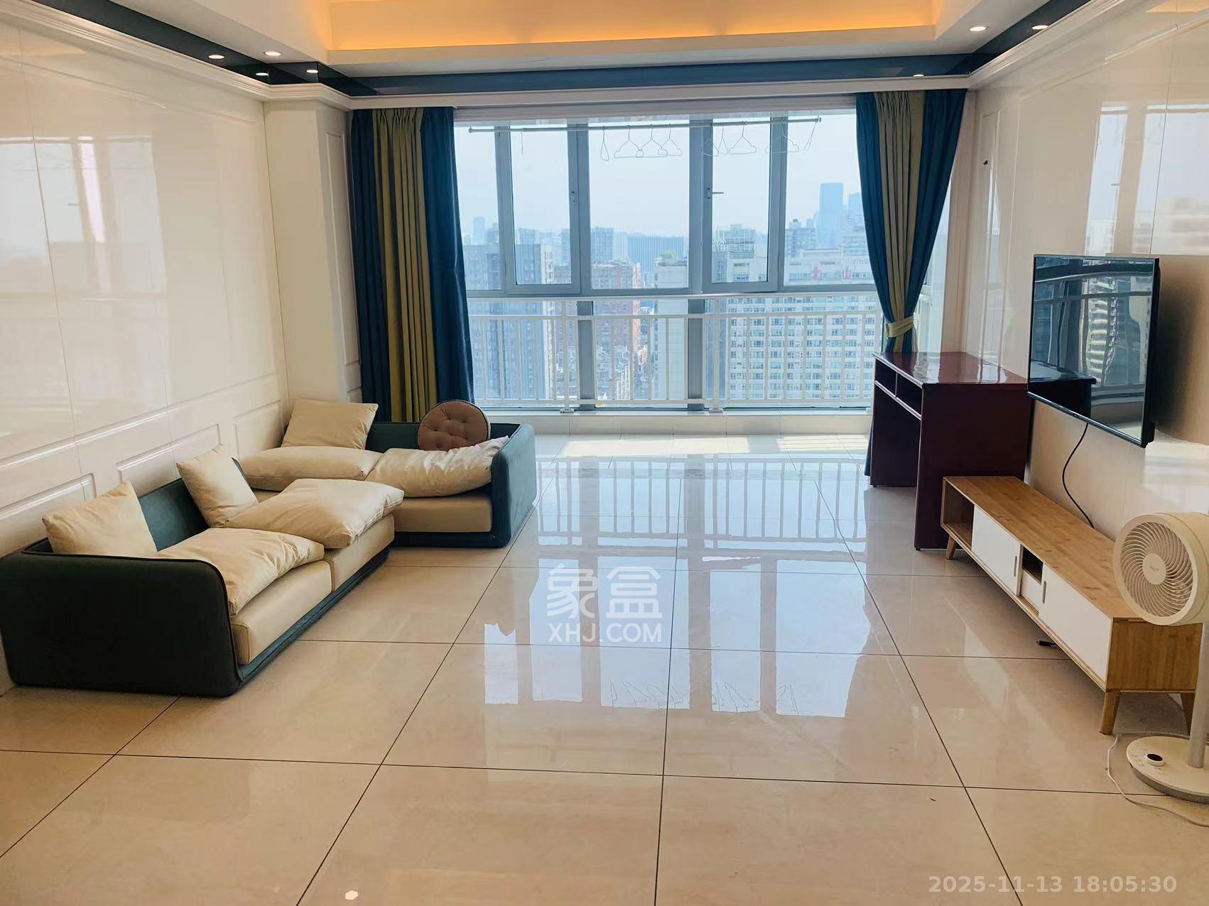 五一中央领御  2室2厅1卫    3500.0元/月