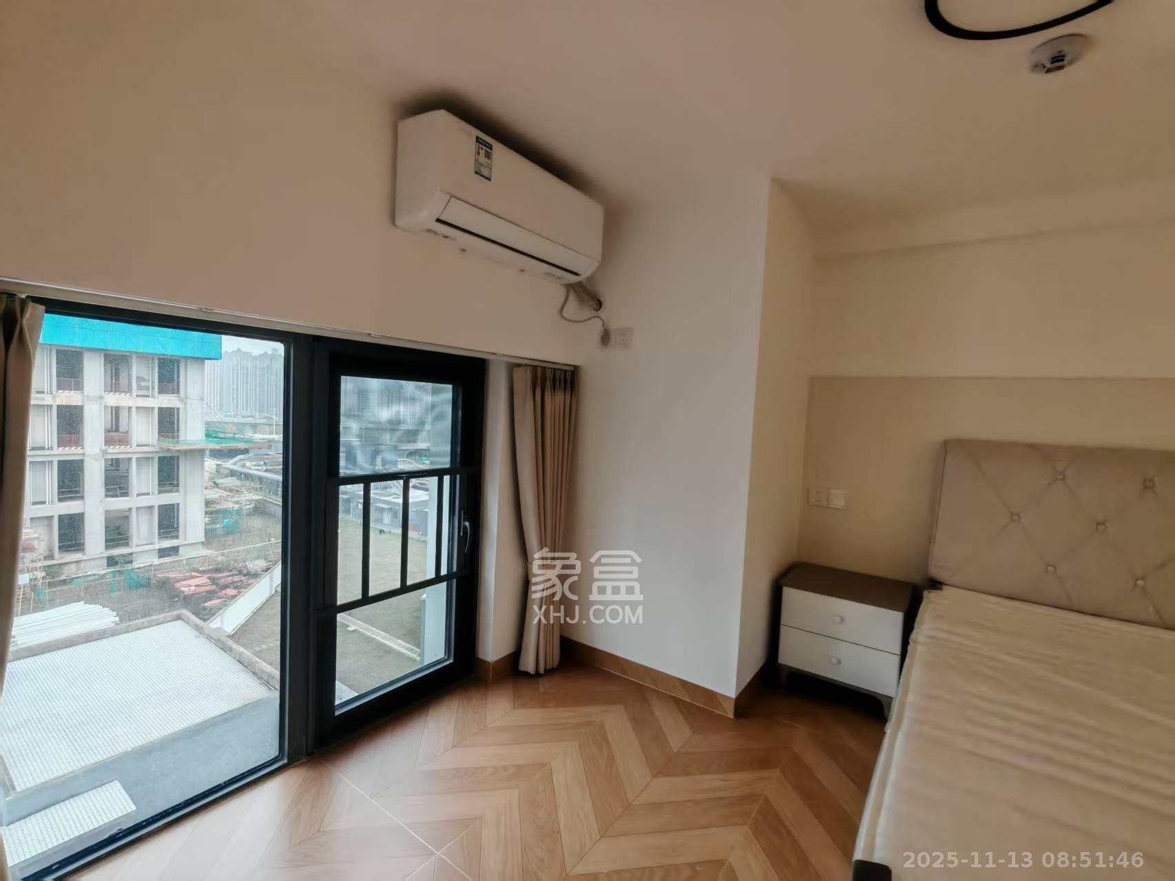 卓越洋湖晴翠  2室1厅1卫    2300.0元/月室内图