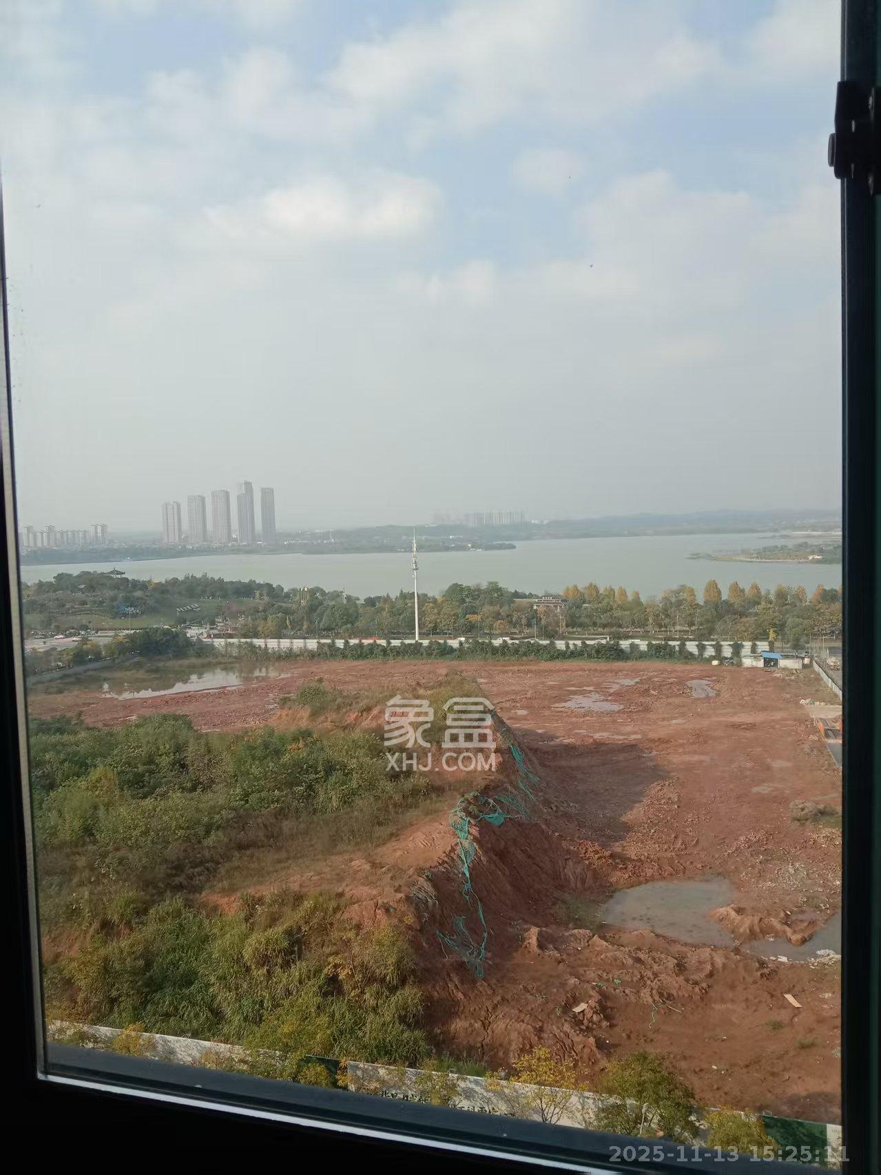 恒大翡翠华庭 1室1厅1卫 1500.0元/月 恒大翡翠华庭 1室1厅1卫 1500.0元/月室内图