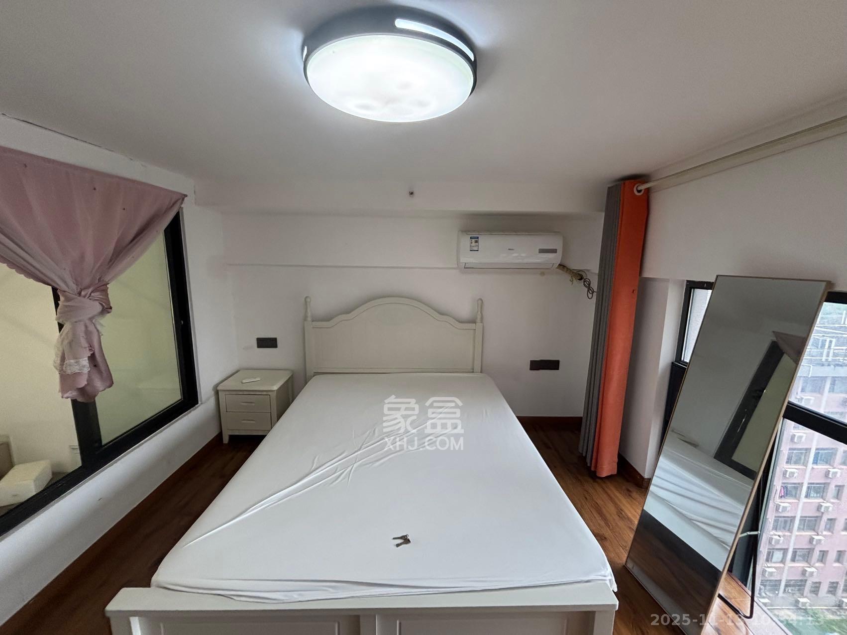 荣盛花语书苑 2室1厅1卫 2200.0元/月 荣盛花语书苑 2室1厅1卫 2200.0元/月室内图