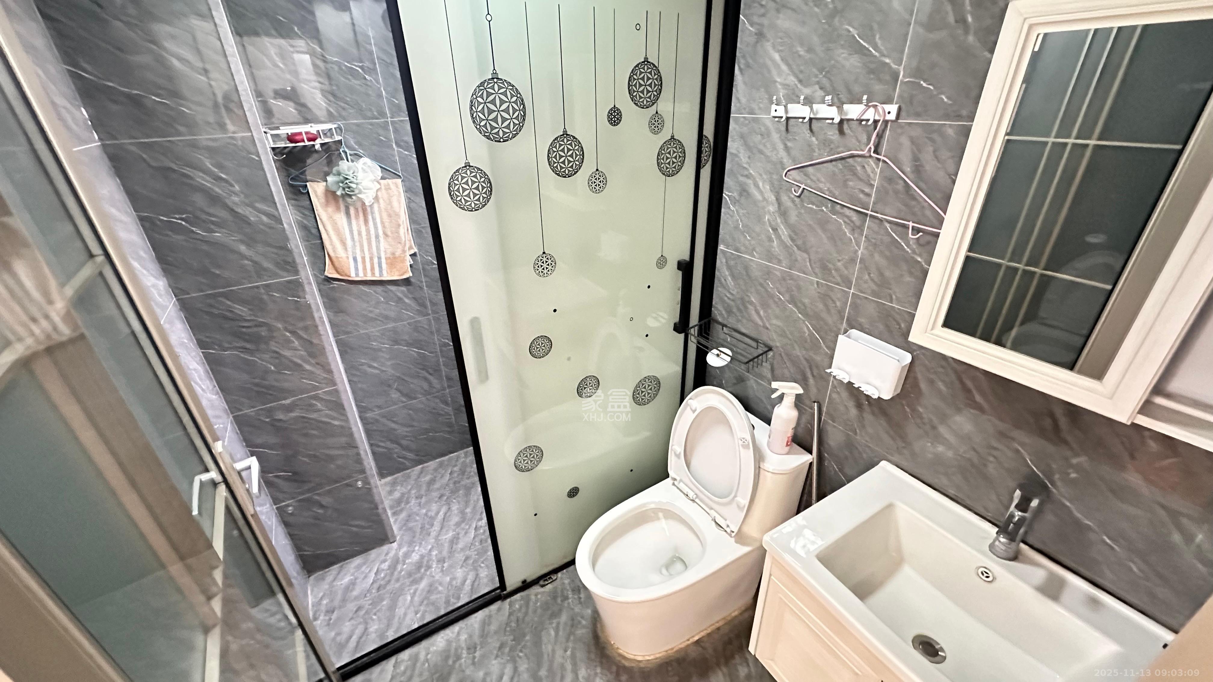 明发国际城  3室2厅2卫    2500.0元/月室内图