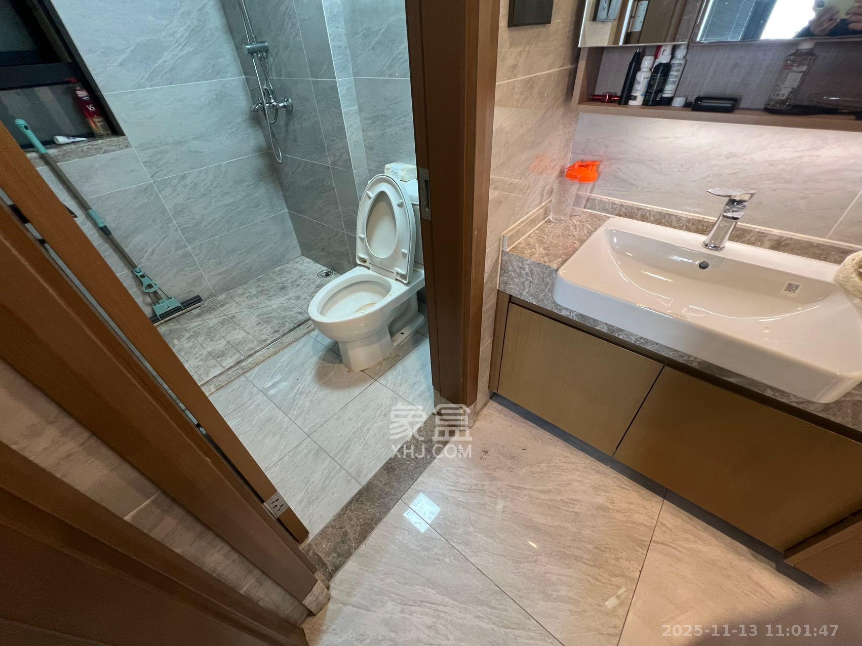 万科魅力之城天阔里  3室2厅2卫    3200.0元/月室内图