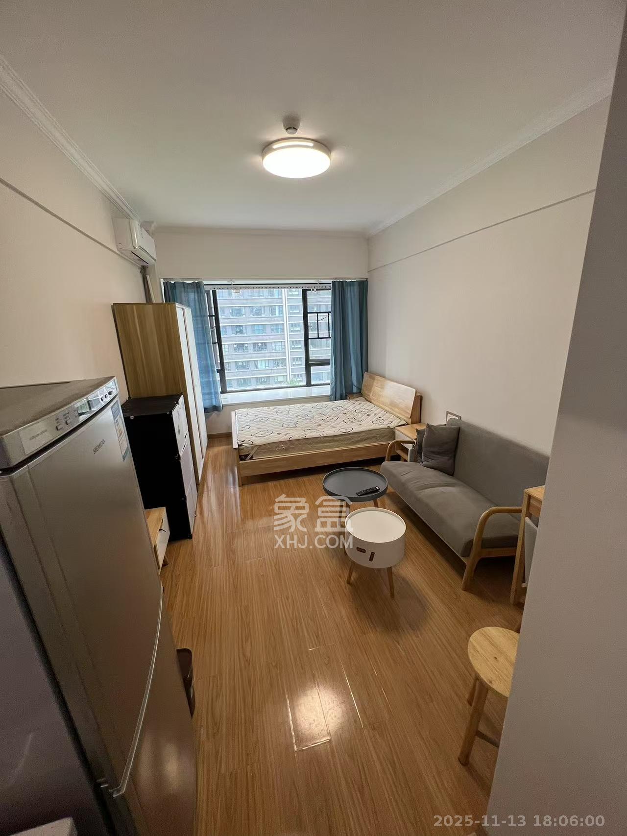 龙湖湘江星座(祺鑫星座公寓) 1室0厅0卫 1400.0元/月 龙湖湘江星座(祺鑫星座公寓) 1室0厅0卫 1400.0元/月室内图