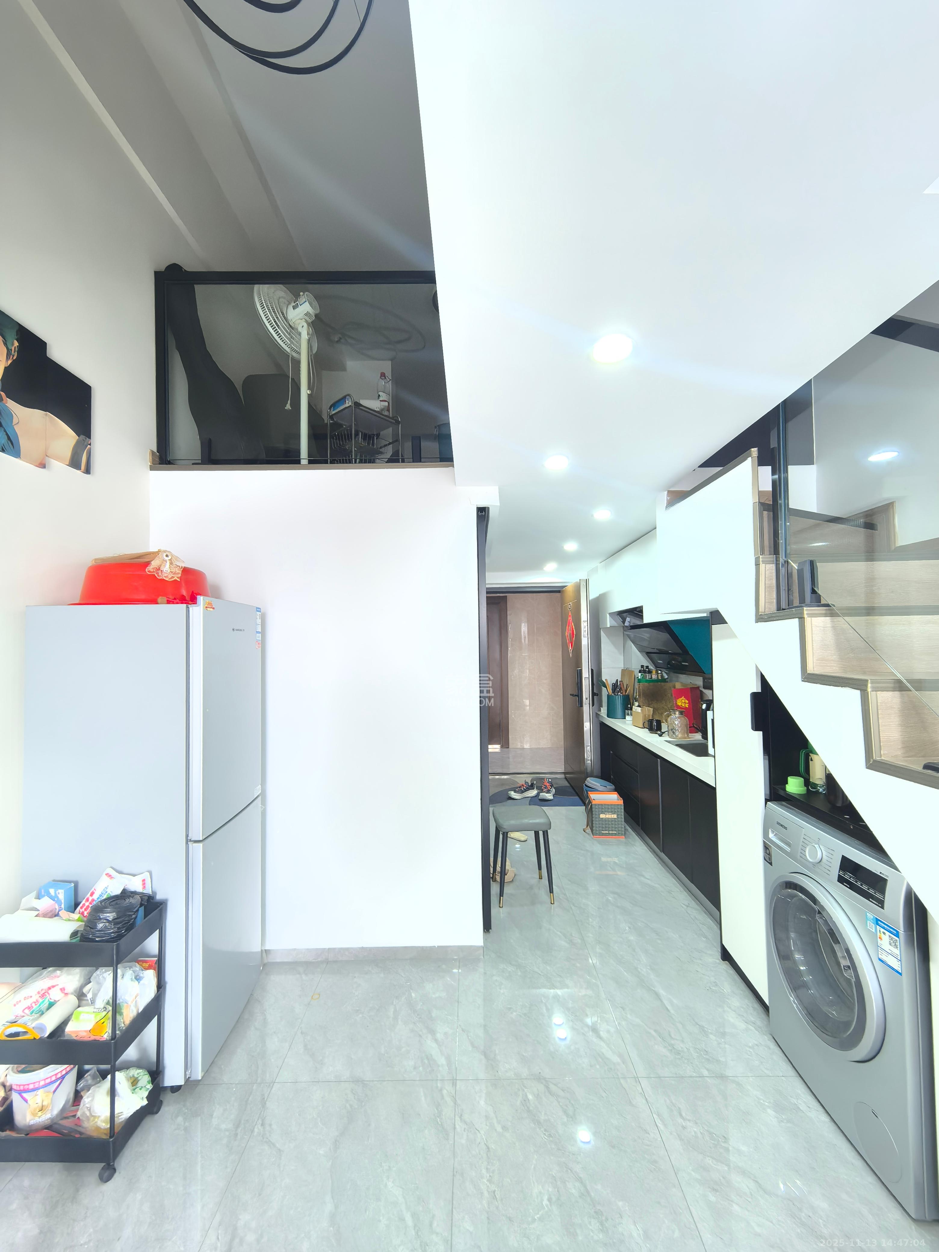 越秀悦湖台 2室1厅1卫 2500.0元/月 越秀悦湖台 2室1厅1卫 2500.0元/月室内图