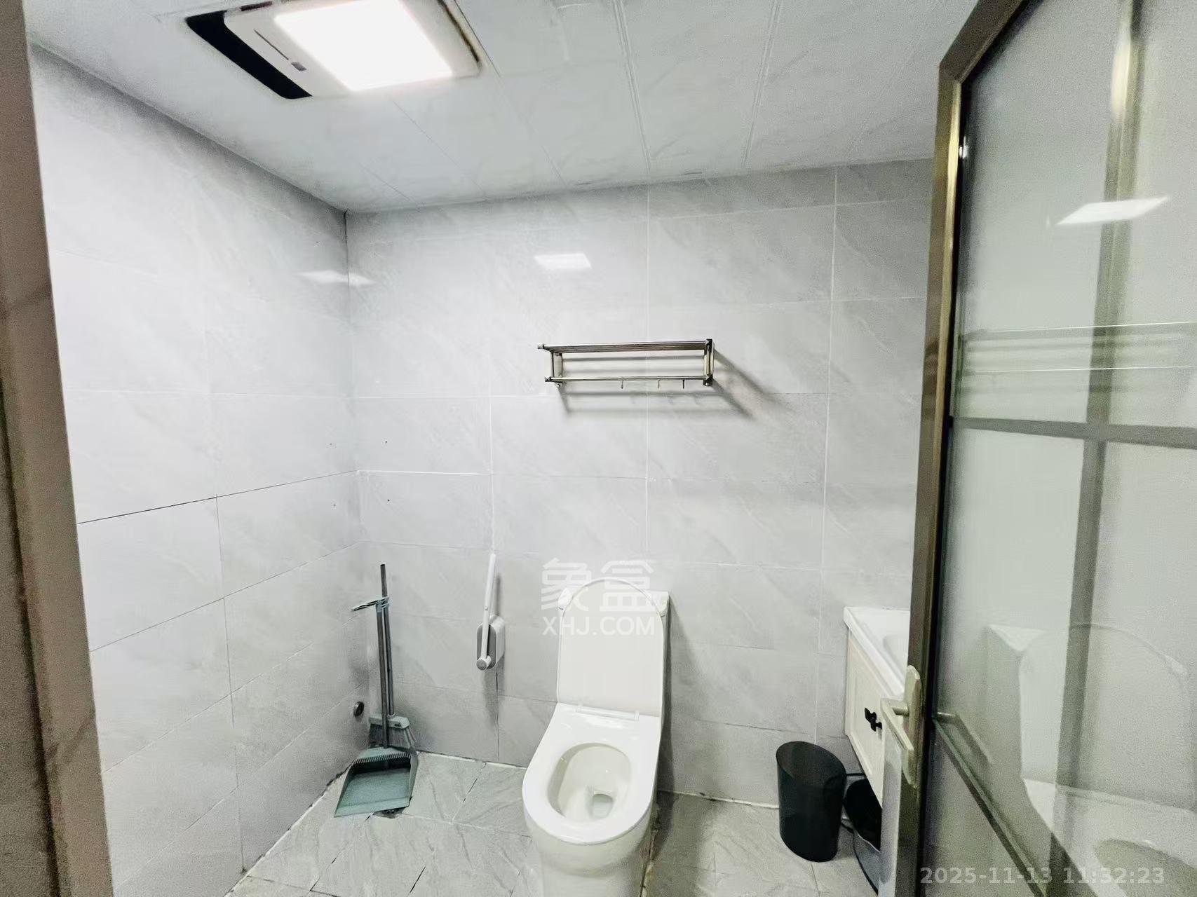 佳程C+公寓 1室1厅1卫 1600.0元/月 佳程C+公寓 1室1厅1卫 1600.0元/月室内图