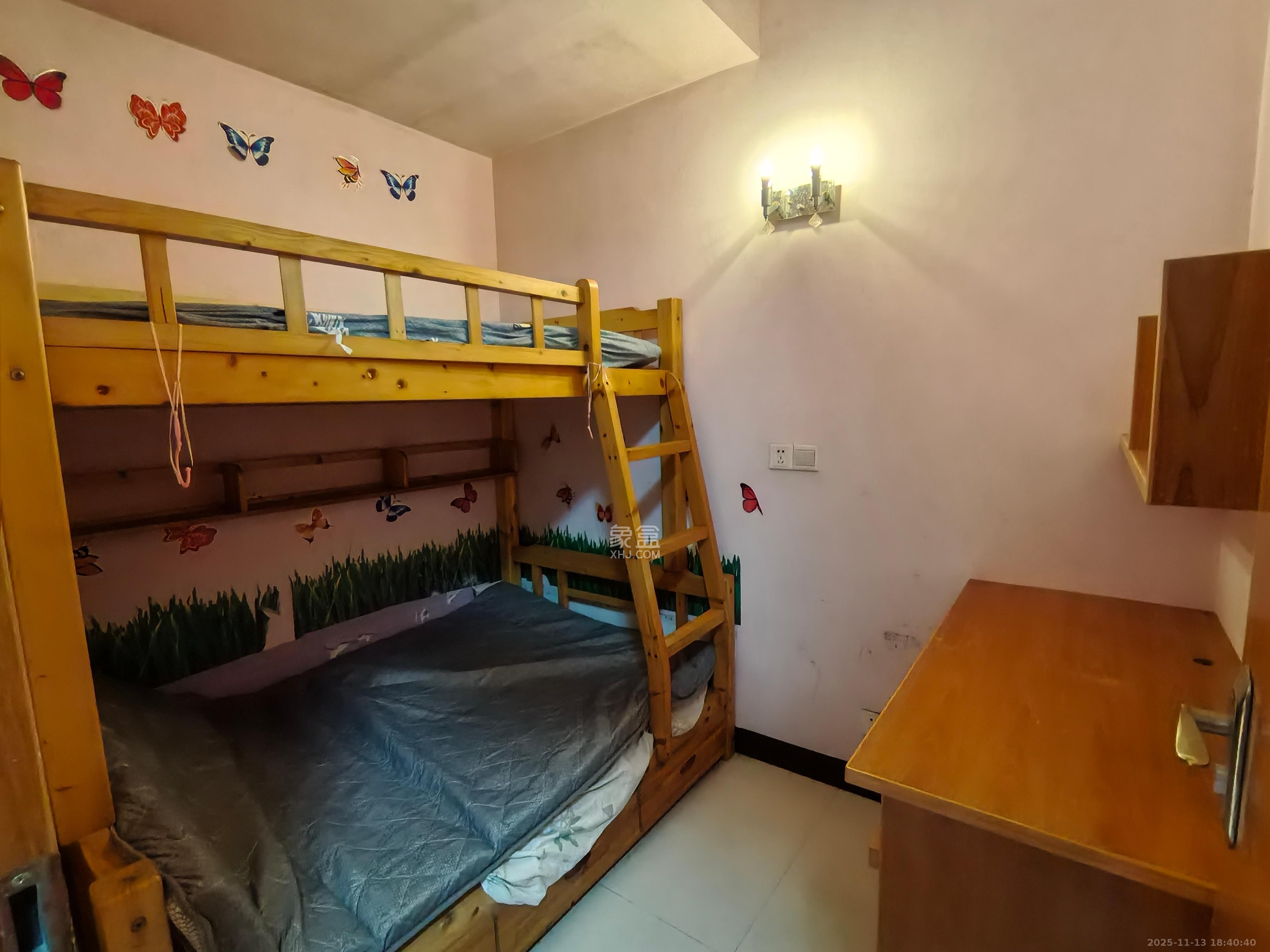 中房F联邦  2室2厅1卫    1600.0元/月室内图