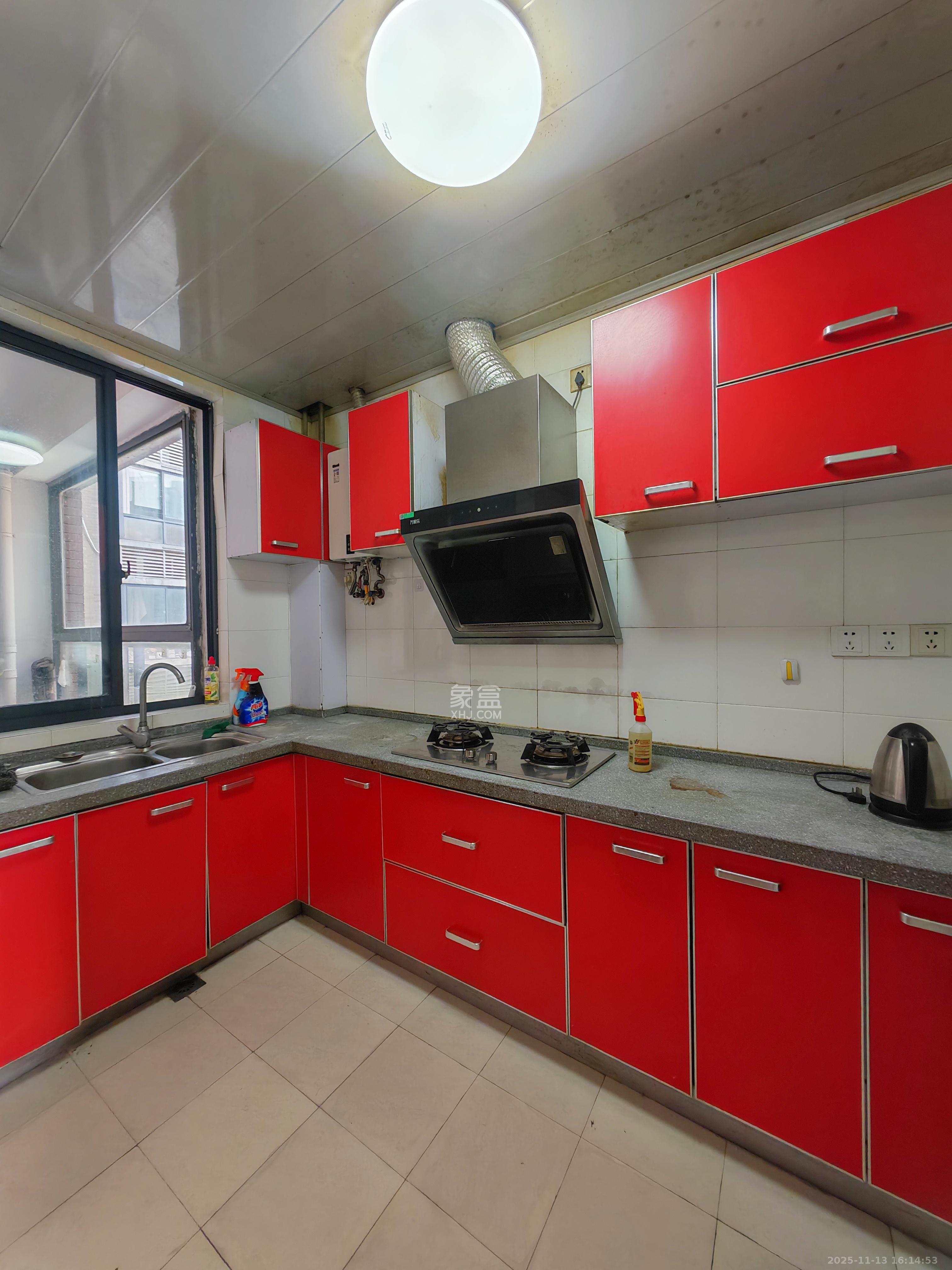 天城泰祥苑  2室1厅1卫    1700.0元/月室内图