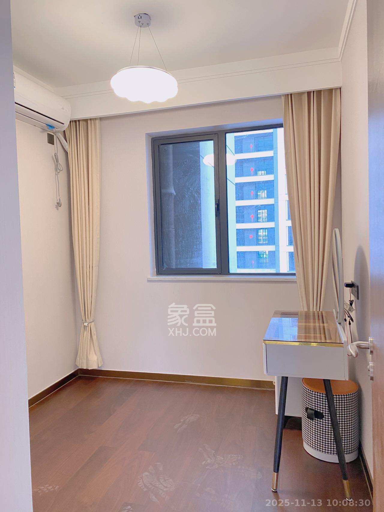 梅溪悦章  4室2厅2卫    3900.0元/月室内图