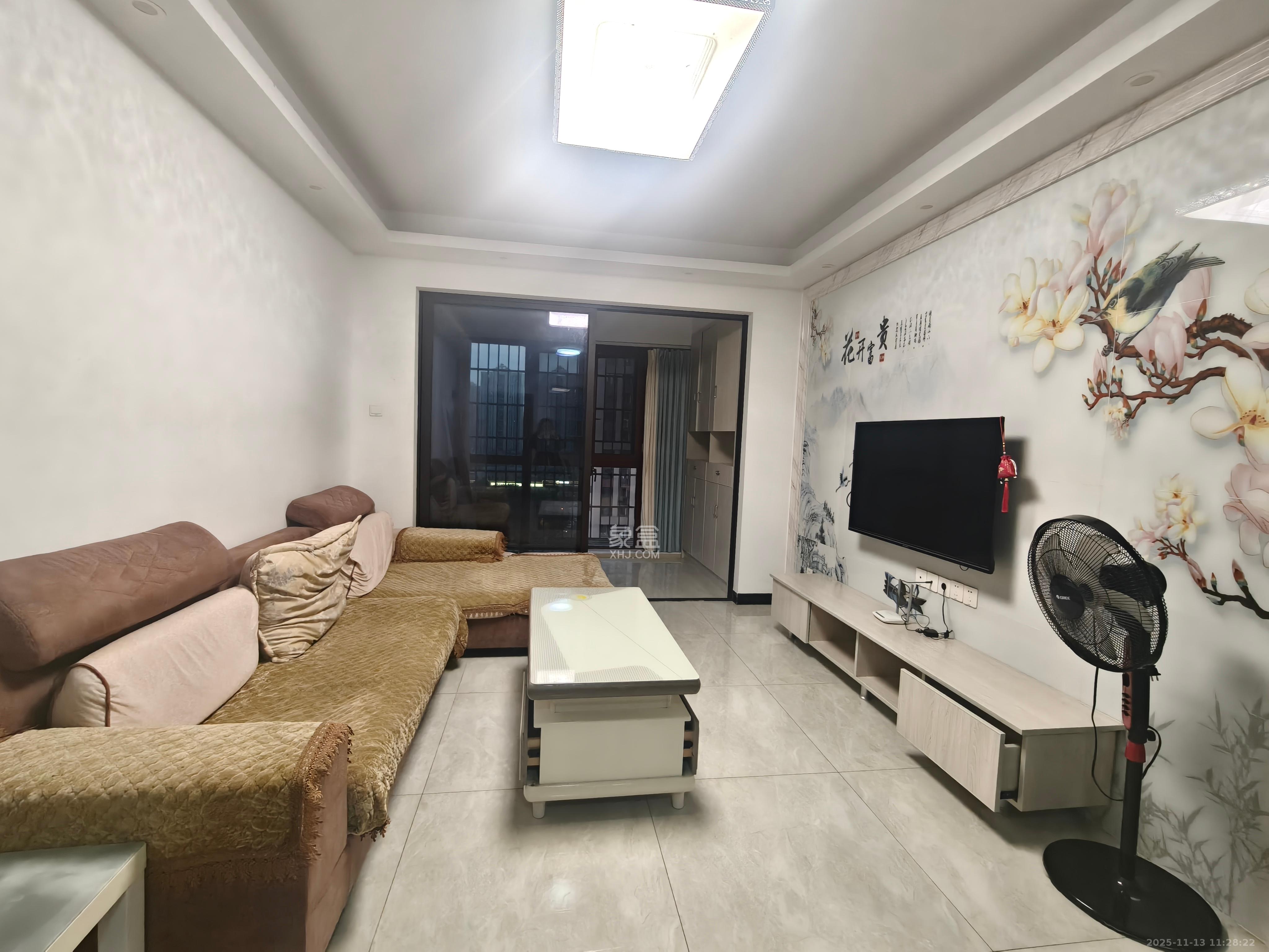 盛隆佳园 2室2厅1卫 2200.0元/月 盛隆佳园 2室2厅1卫 2200.0元/月室内图