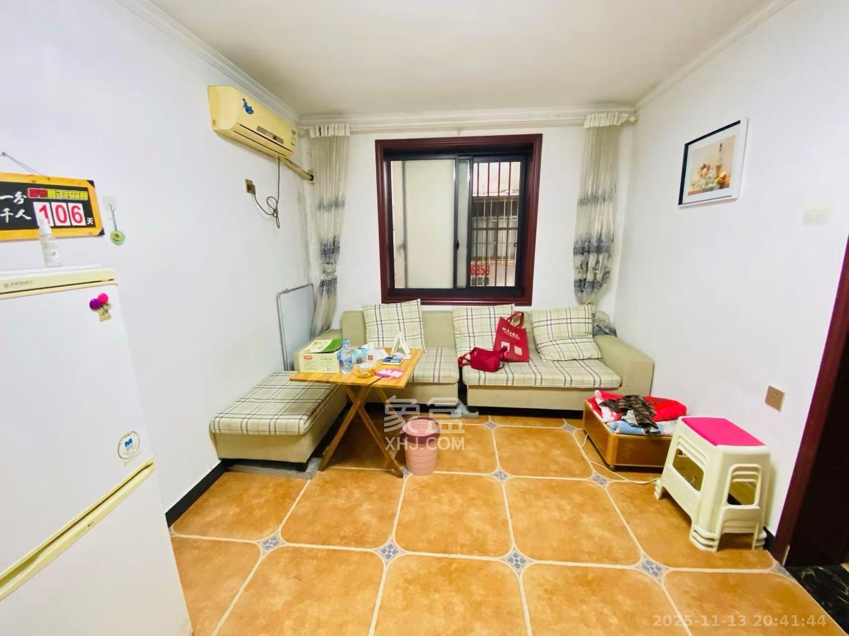 南门口晏家塘社区  2室1厅1卫    2100.0元/月