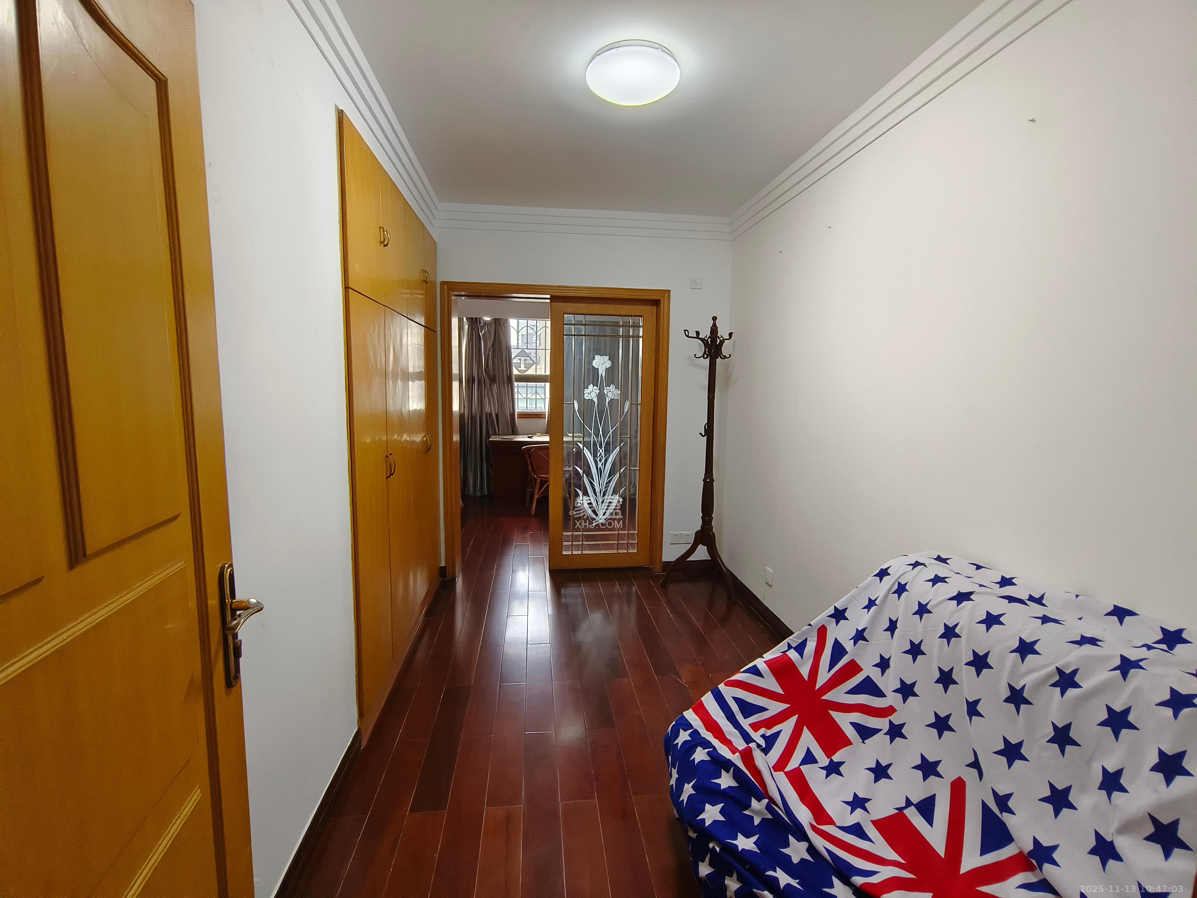 丰园(中山小区) 3室2厅2卫 2100.0元/月 丰园(中山小区) 3室2厅2卫 2100.0元/月室内图