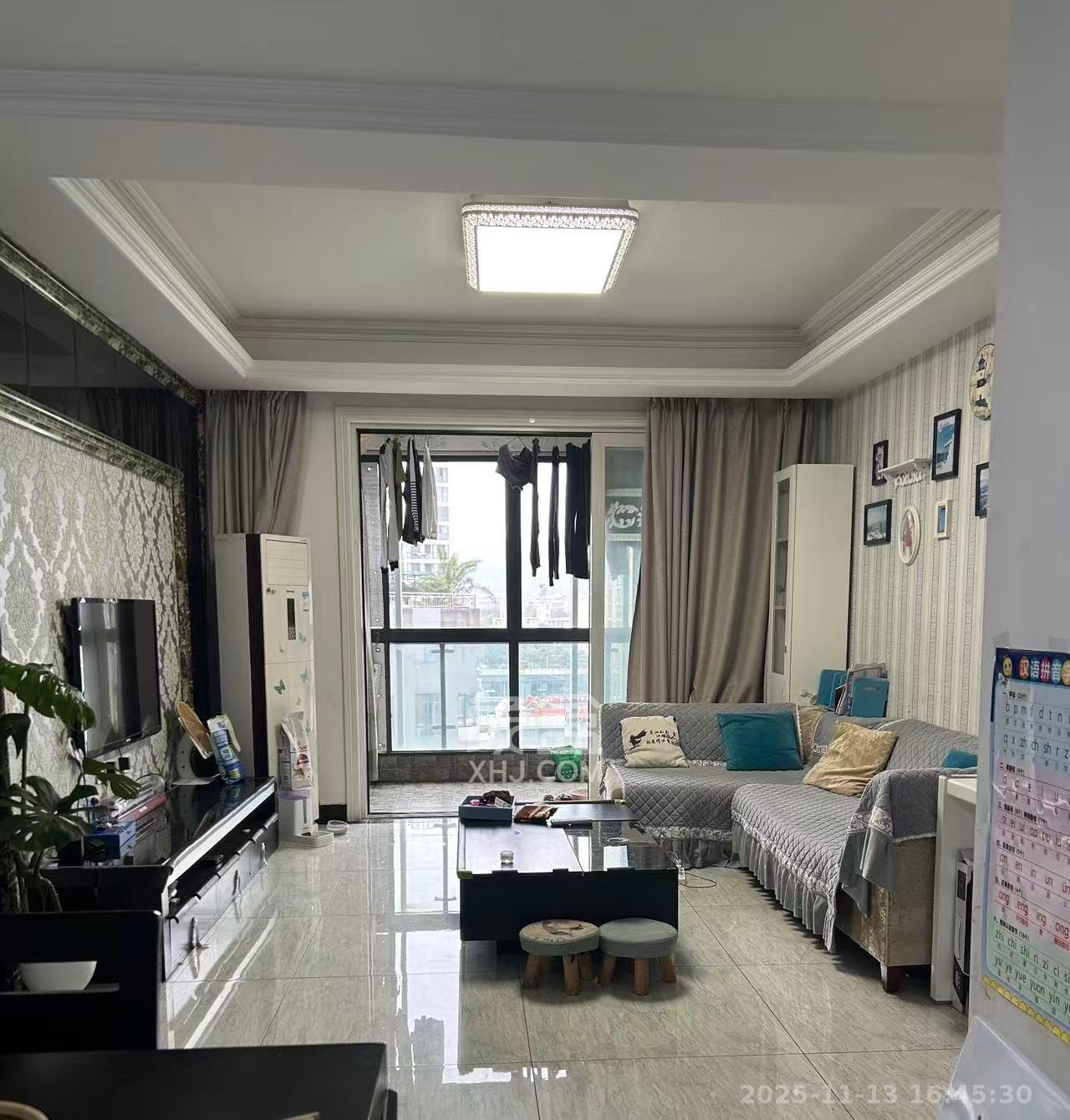 阳光100三期 3室2厅1卫 2600.0元/月 阳光100三期 3室2厅1卫 2600.0元/月室内图