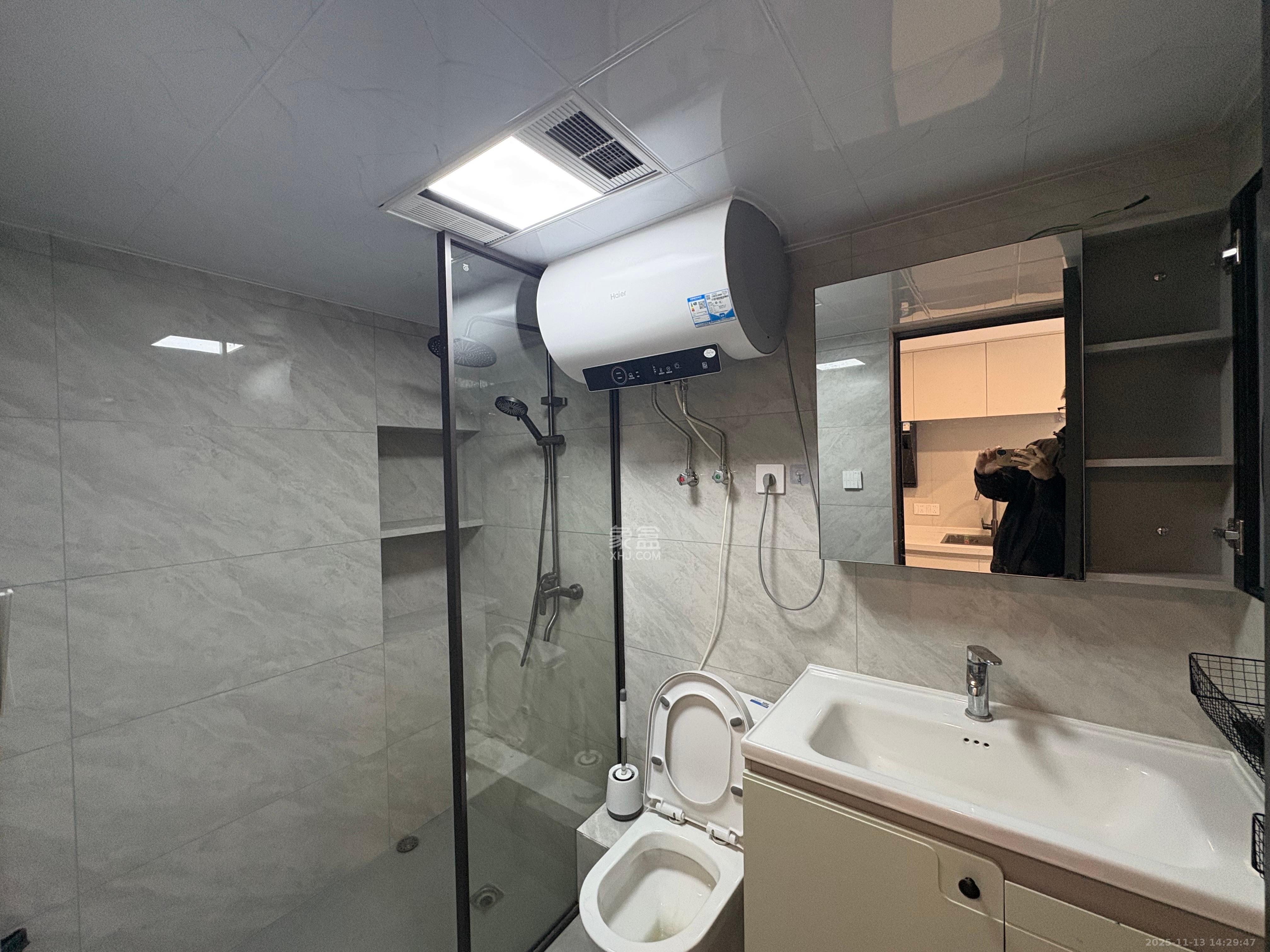 保利中环广场（保利中悦苑）  2室1厅1卫    2400.0元/月室内图