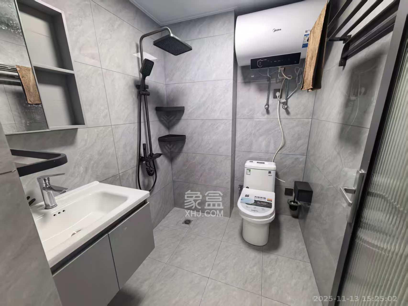 学院新村  2室1厅1卫    3700.0元/月室内图