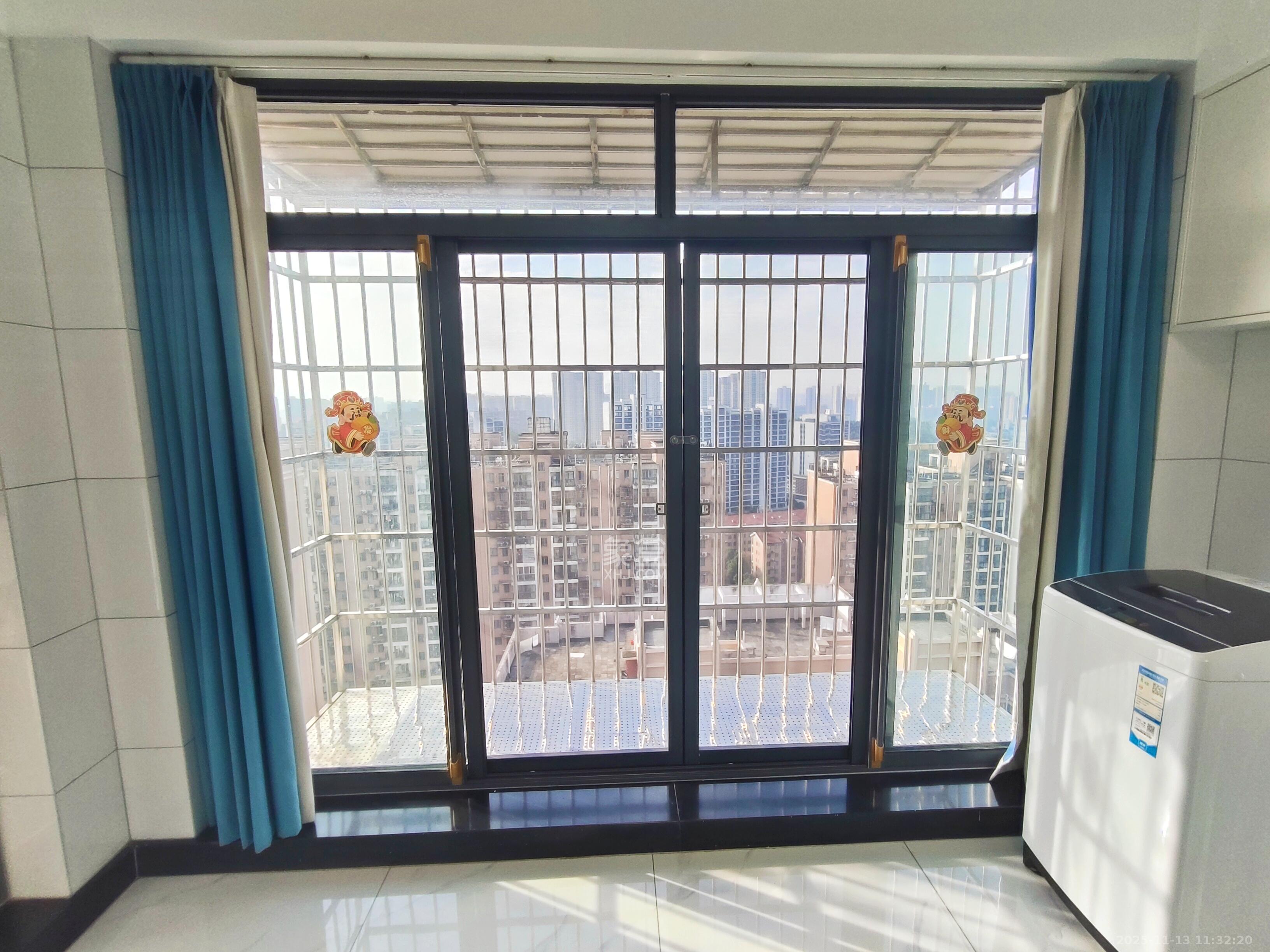 山水新城 1室1厅1卫 1800.0元/月 山水新城 1室1厅1卫 1800.0元/月室内图