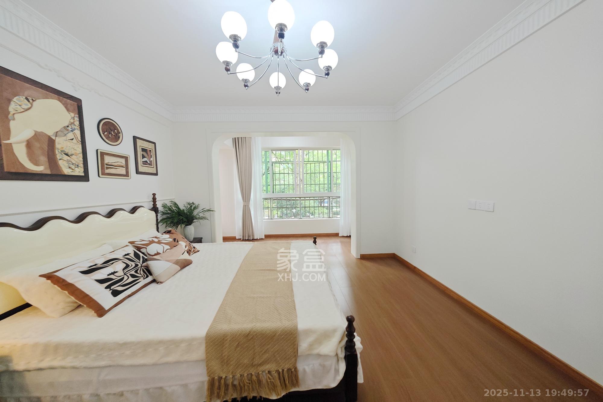 新城新世界一二三期 3室2厅2卫 112.8万 新城新世界一二三期 3室2厅2卫 112.8万卧室