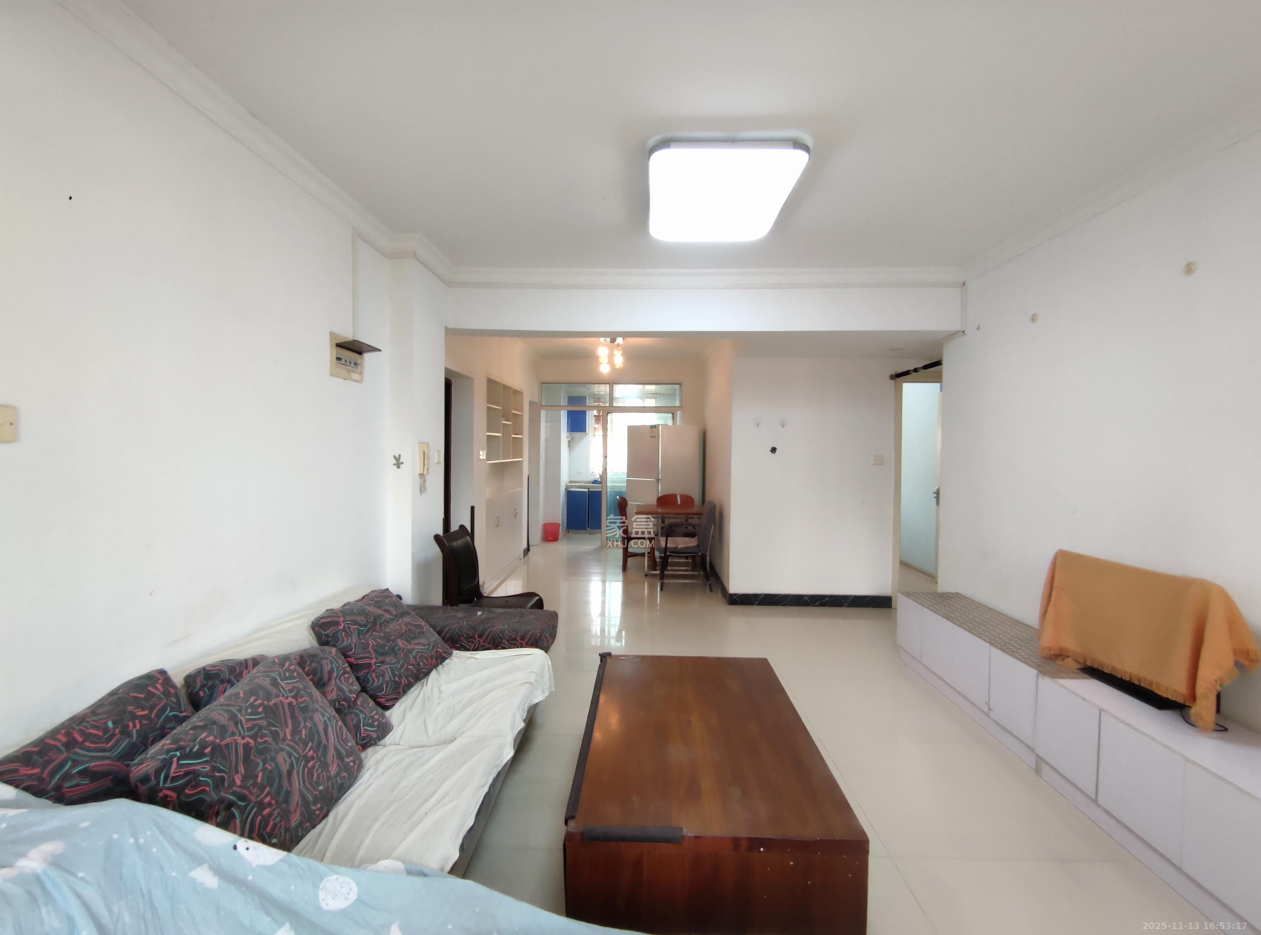 润芳园  3室2厅1卫    2000.0元/月室内图