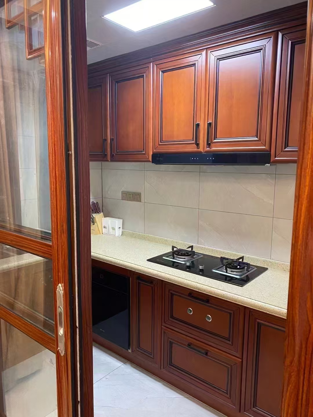 滨海新天地  3室2厅2卫    4200.0元/月室内图