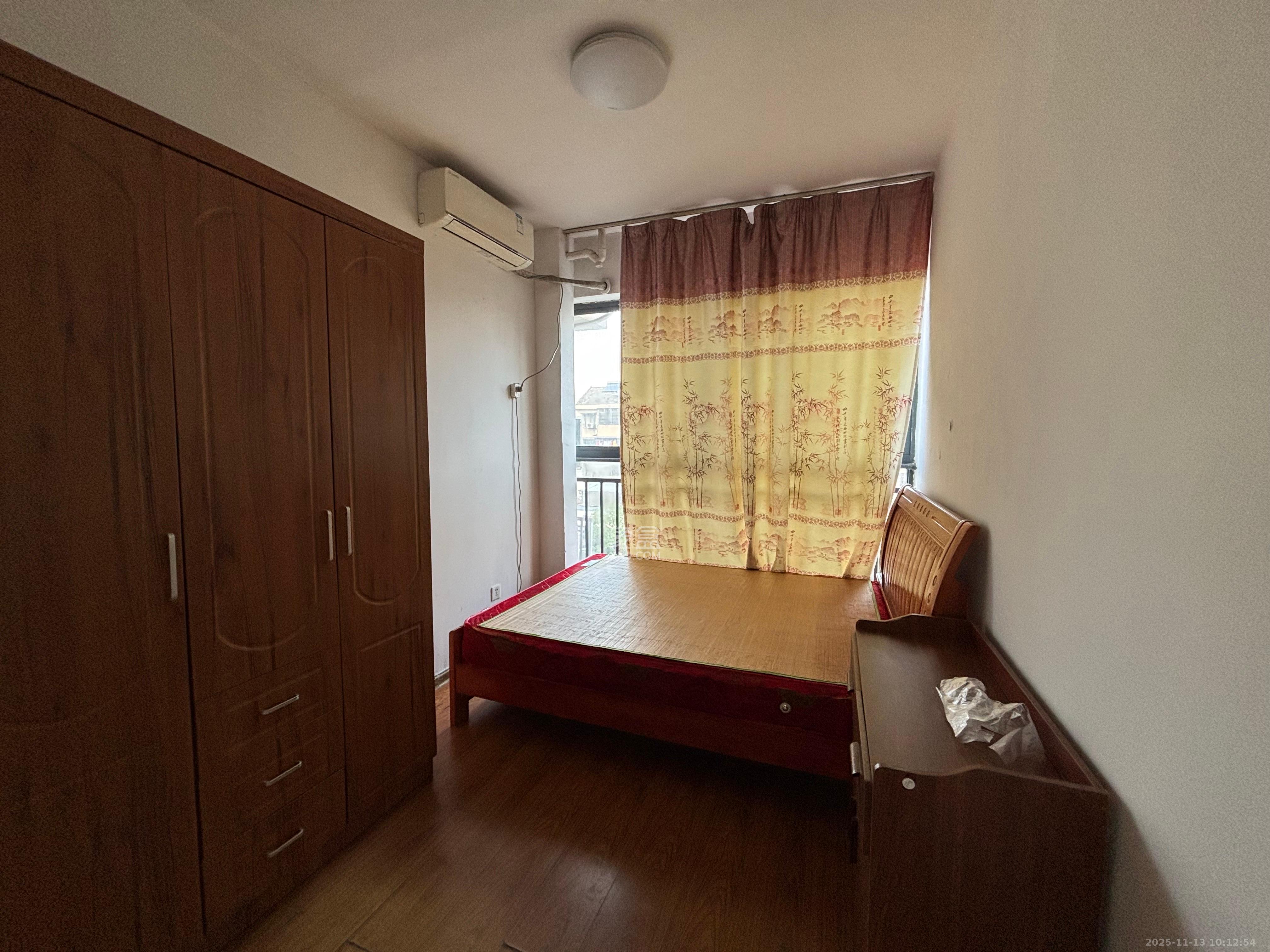 潇湘名城(新里程潇湘名城)  4室2厅2卫    2800.0元/月室内图