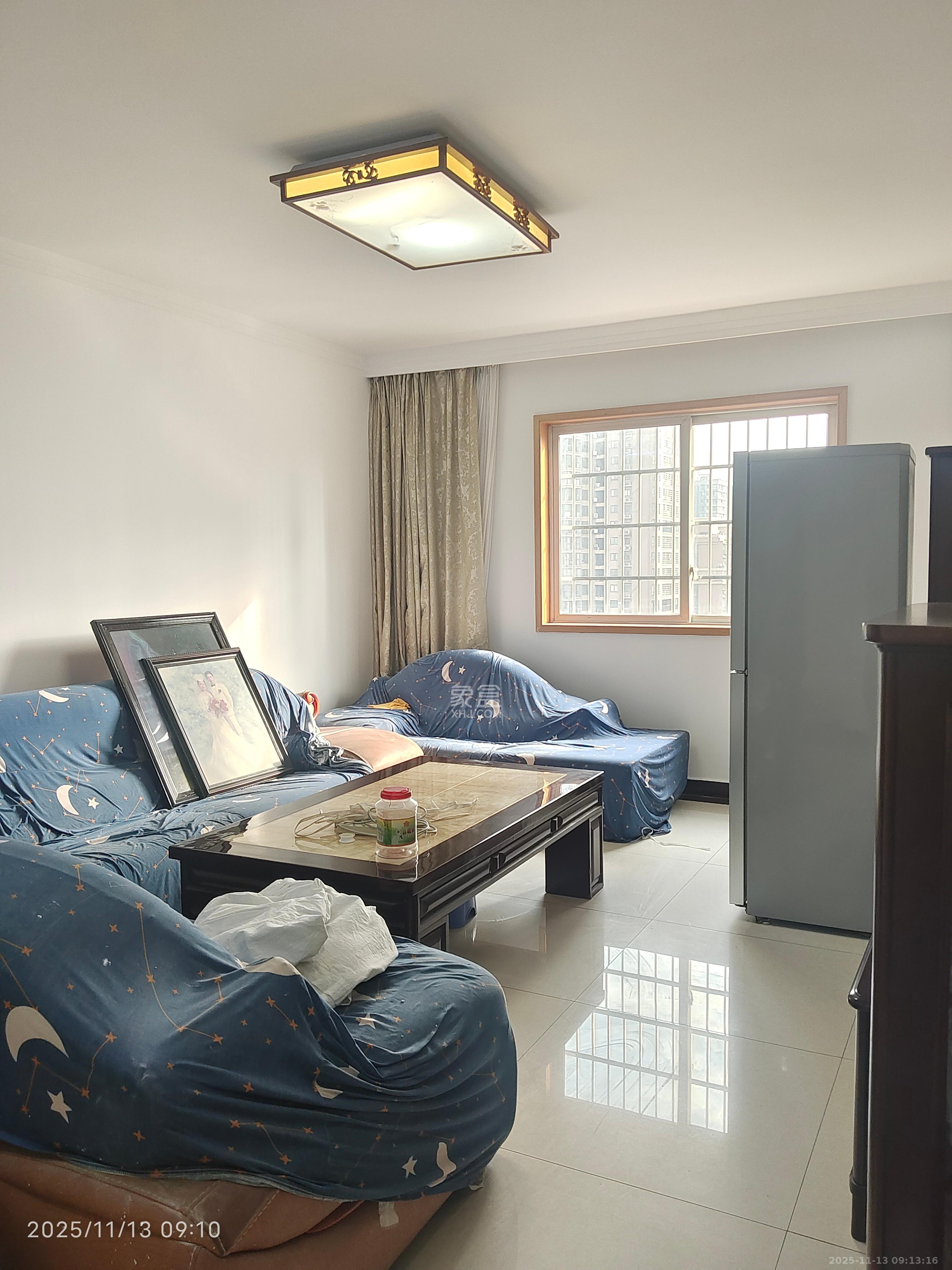 锦璨家园  3室2厅2卫    2100.0元/月