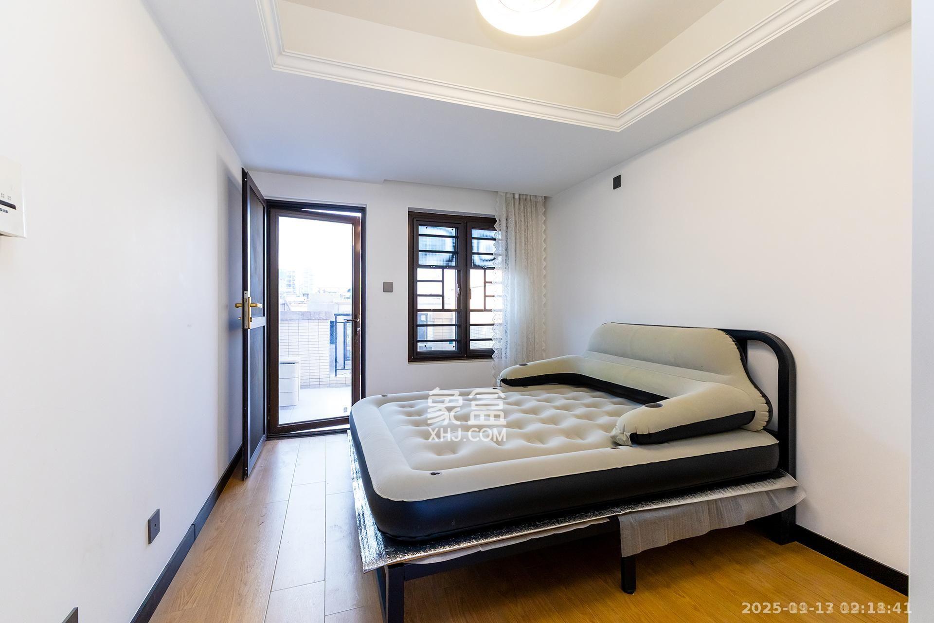 盈峰翠邸 5室2厅4卫 12000.0元/月 盈峰翠邸 5室2厅4卫 12000.0元/月室内图