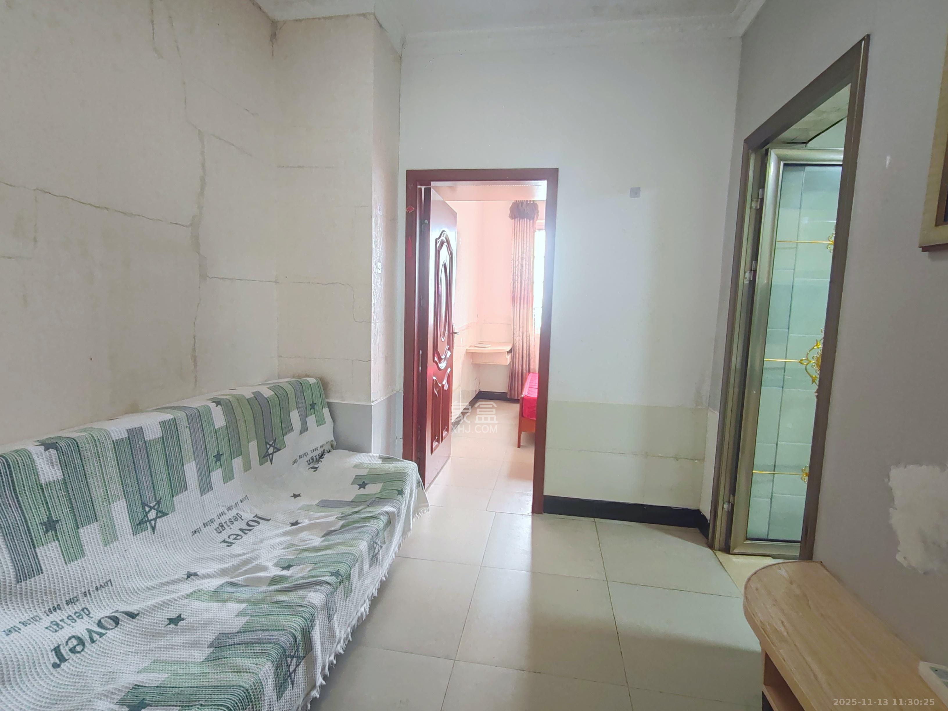 嘉顺苑  1室1厅1卫    1300.0元/月