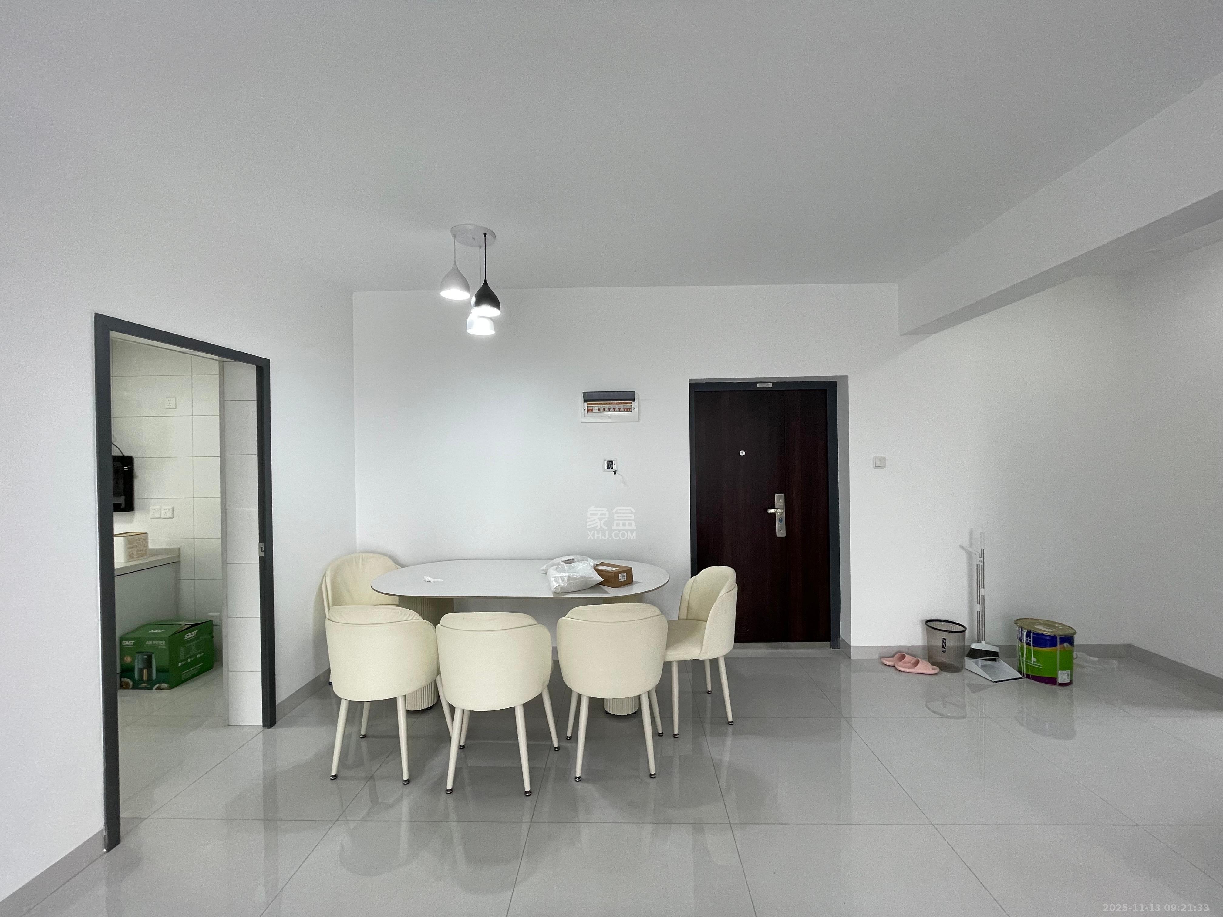 璞悦府  3室2厅2卫    3500.0元/月室内图