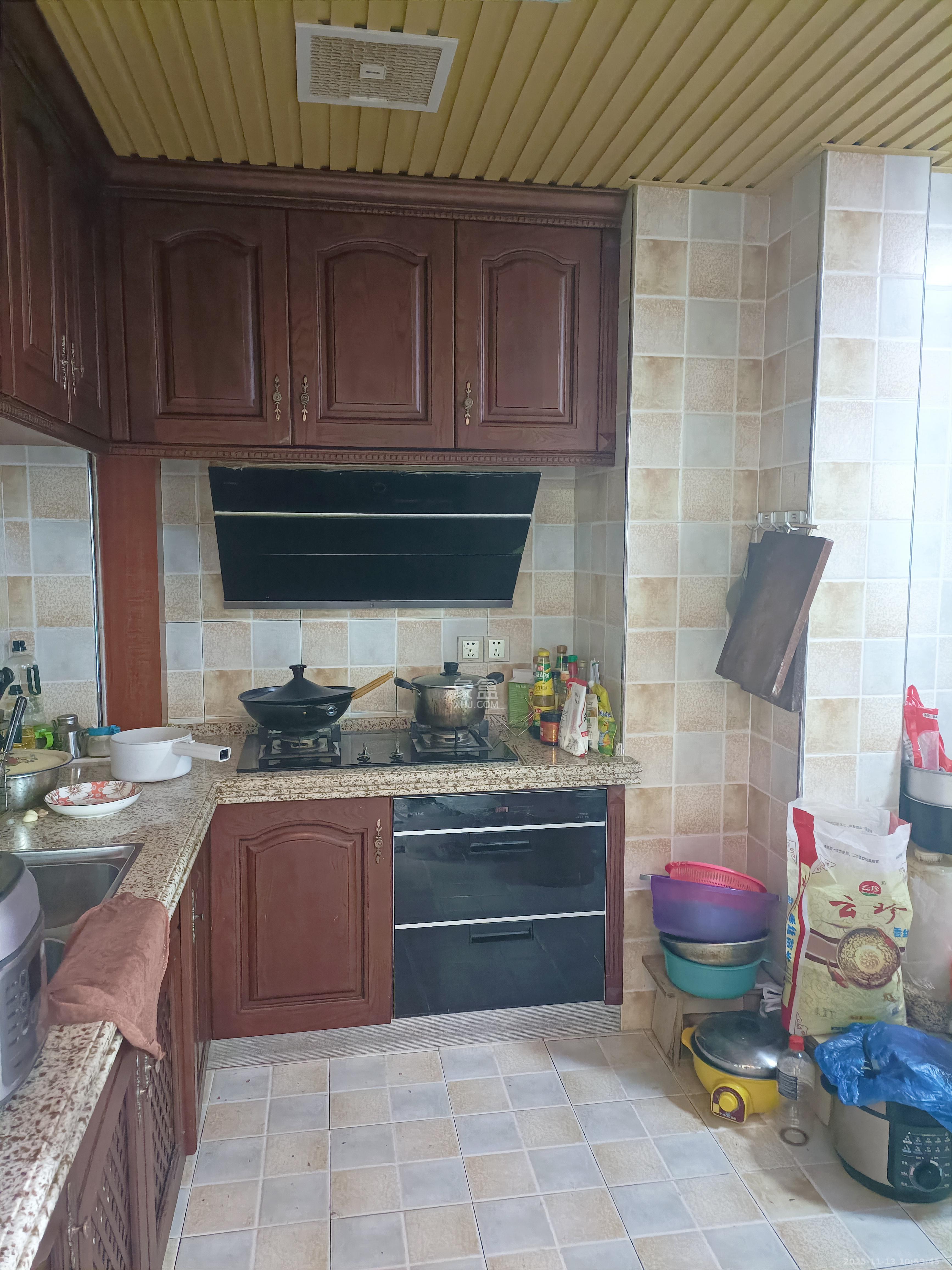 雨花公馆(紫苔名苑)  4室2厅2卫    3500.0元/月室内图