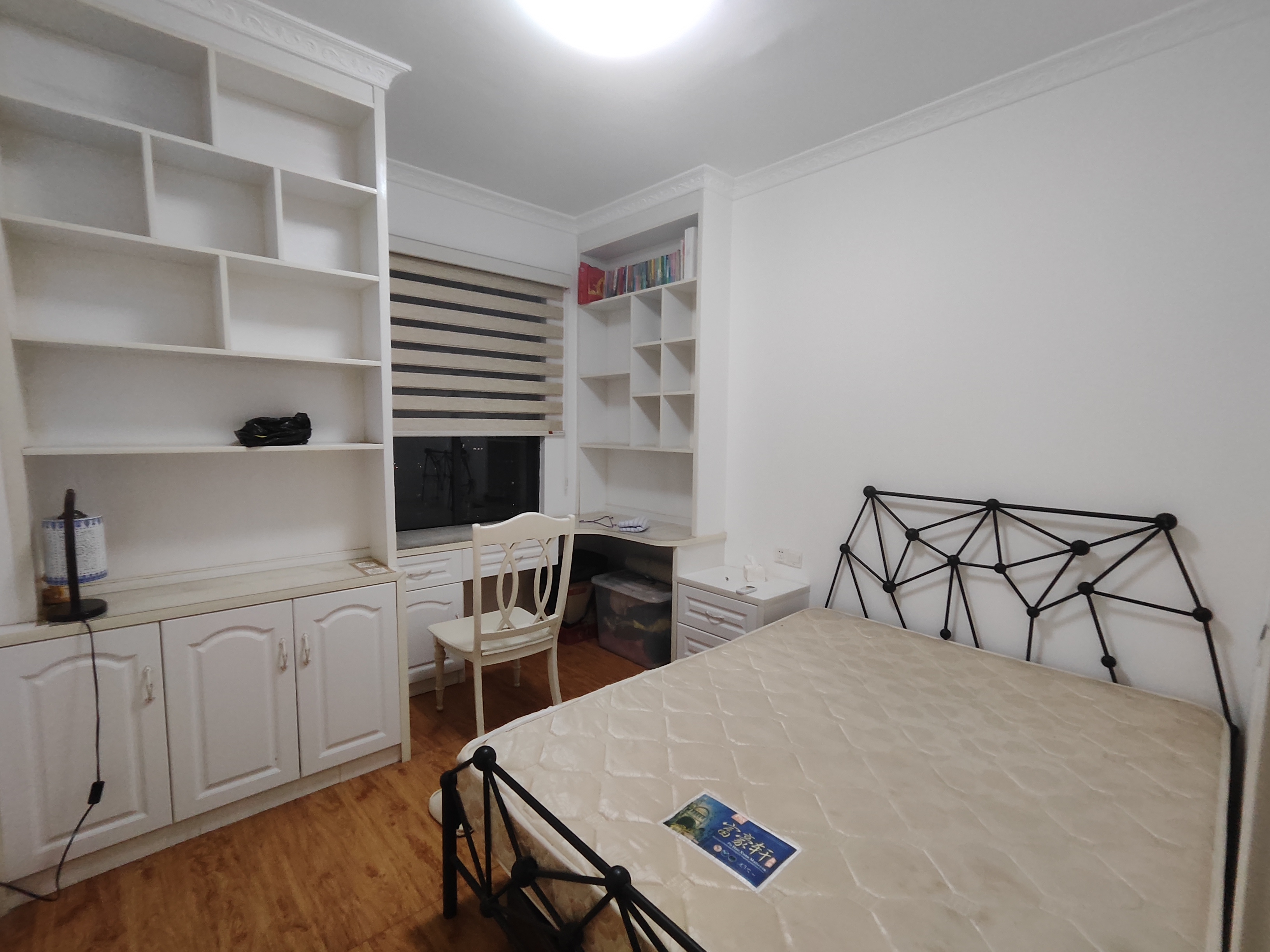 长湖峰境  1室0厅0卫    2100.0元/月室内图