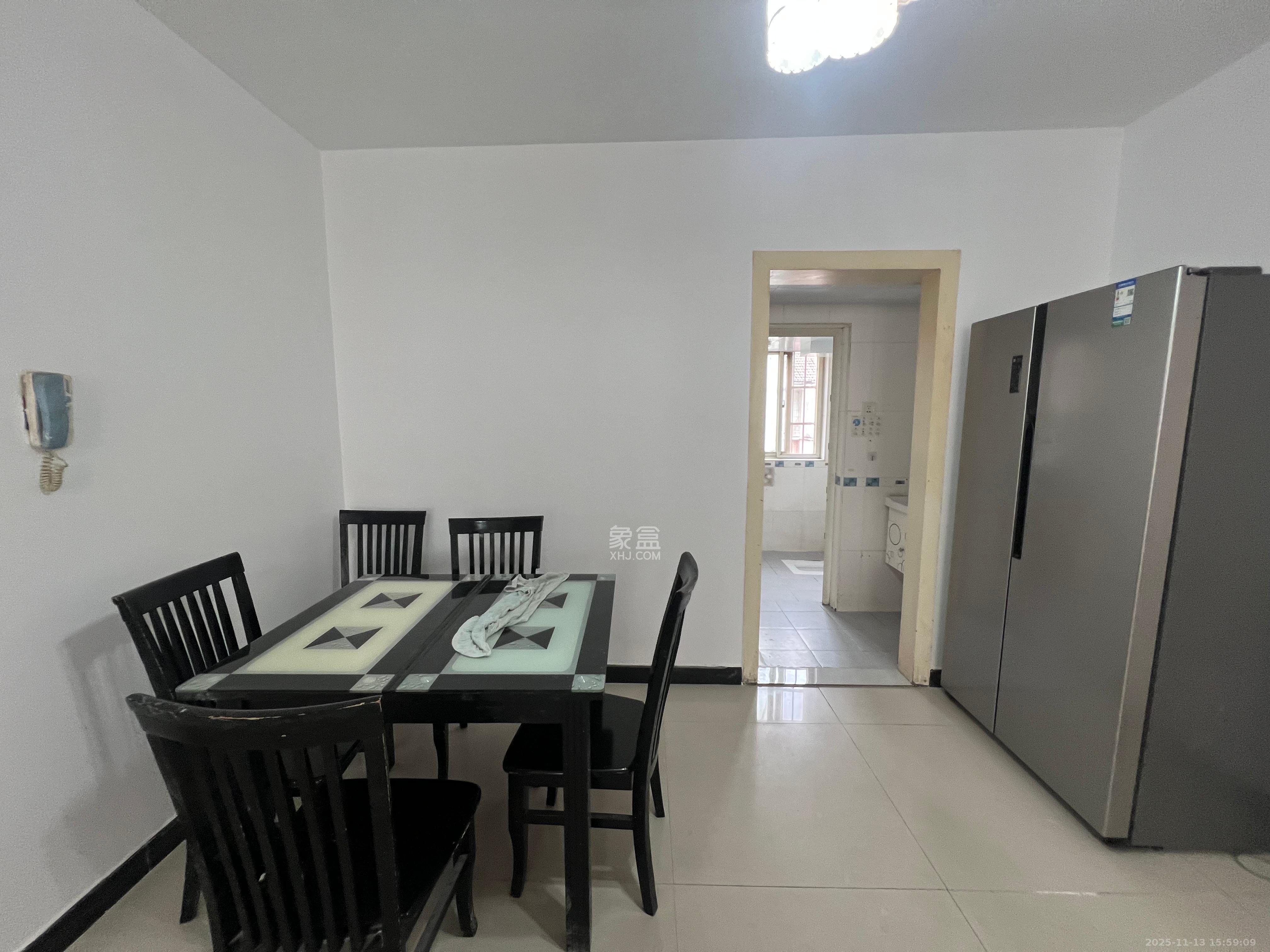 德润园 3室2厅1卫 2100.0元/月 德润园 3室2厅1卫 2100.0元/月室内图