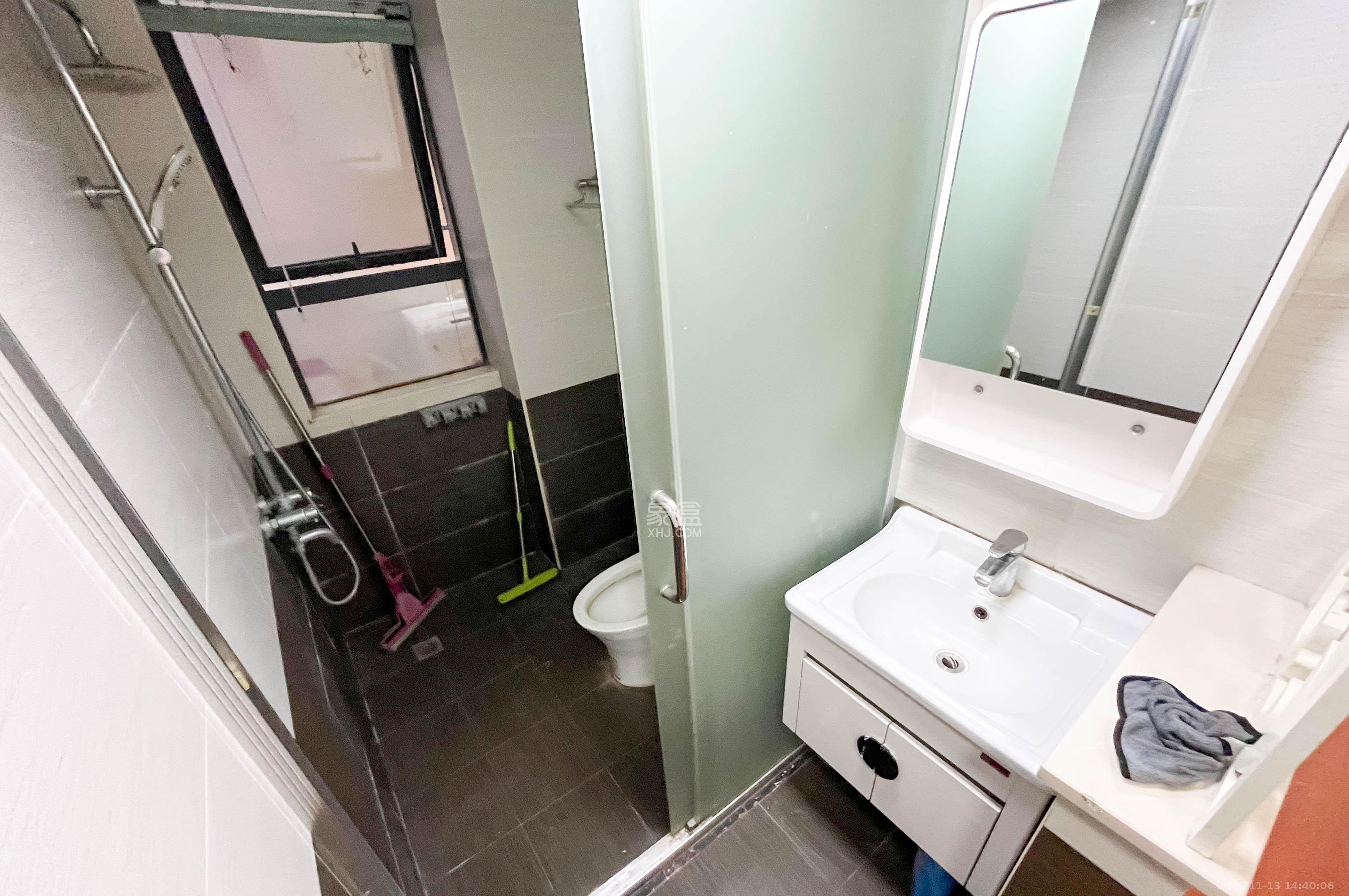 中海梅溪湖壹号  3室2厅1卫    120.0万卫生间