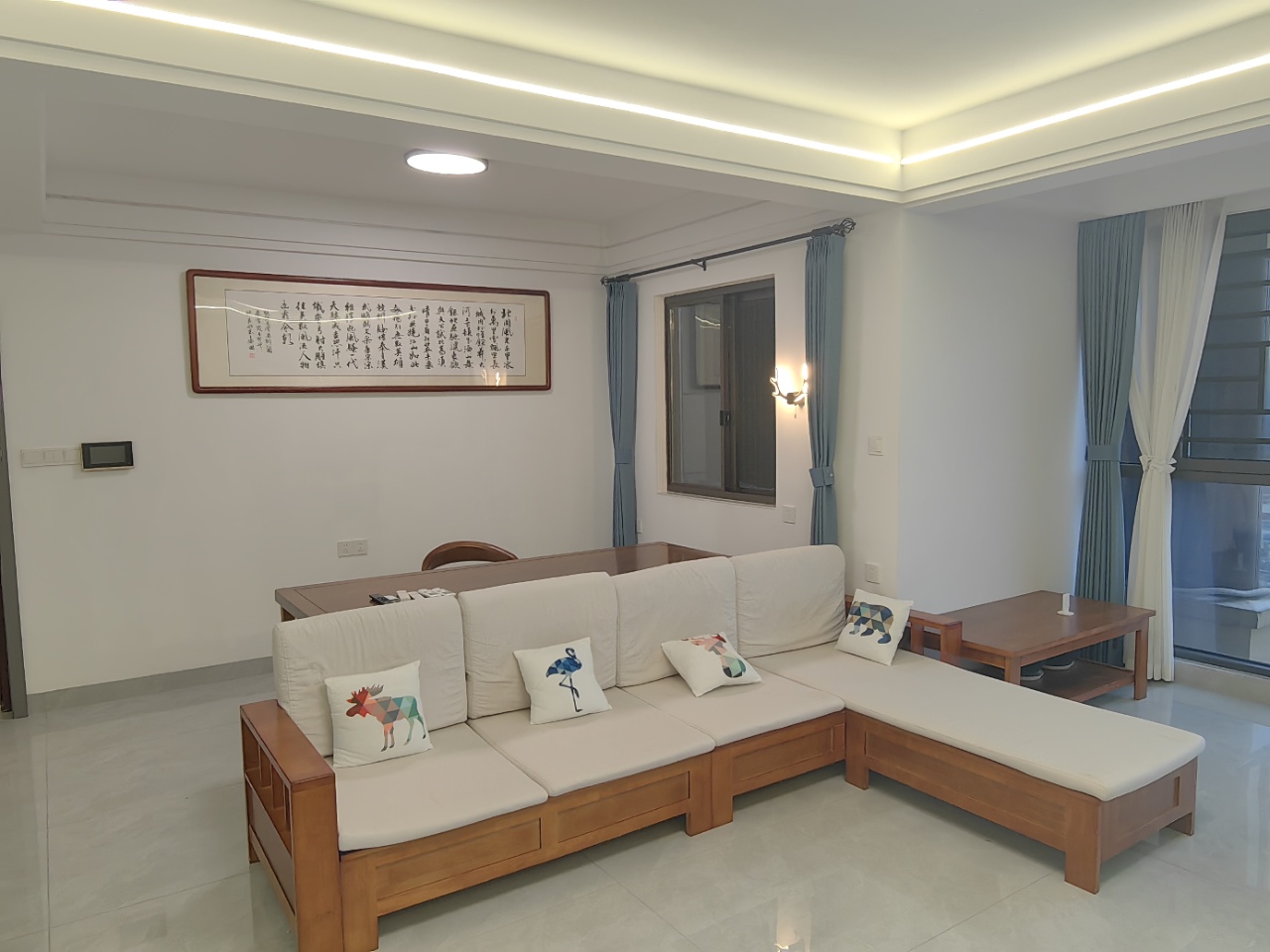 保利中央公馆 3室2厅2卫 2900.0元/月 保利中央公馆 3室2厅2卫 2900.0元/月室内图