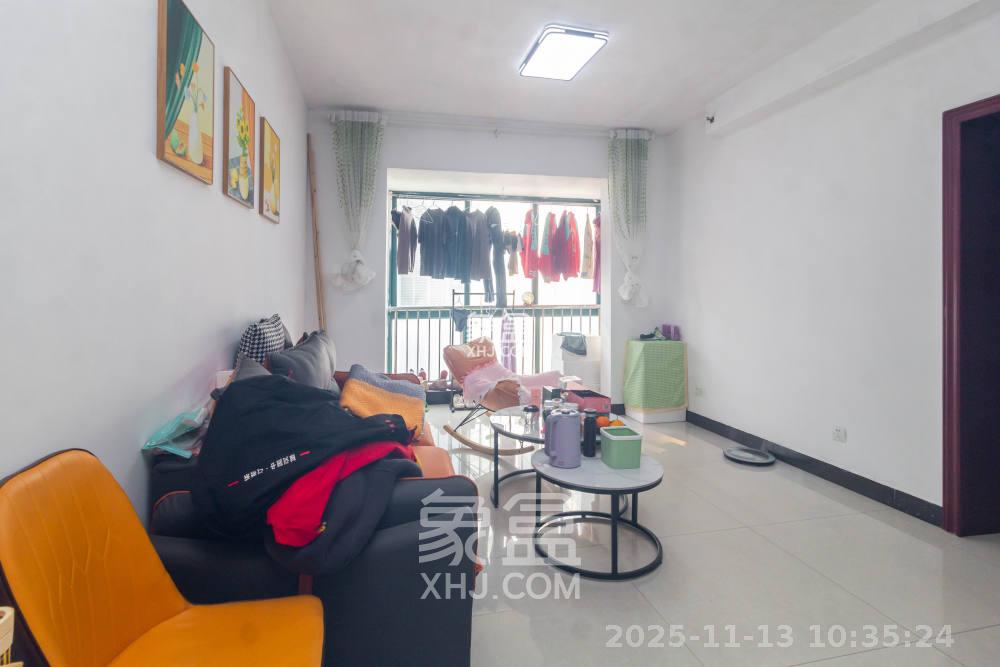 华天LOHO小镇 2室2厅1卫 1200.0元/月 华天LOHO小镇 2室2厅1卫 1200.0元/月室内图