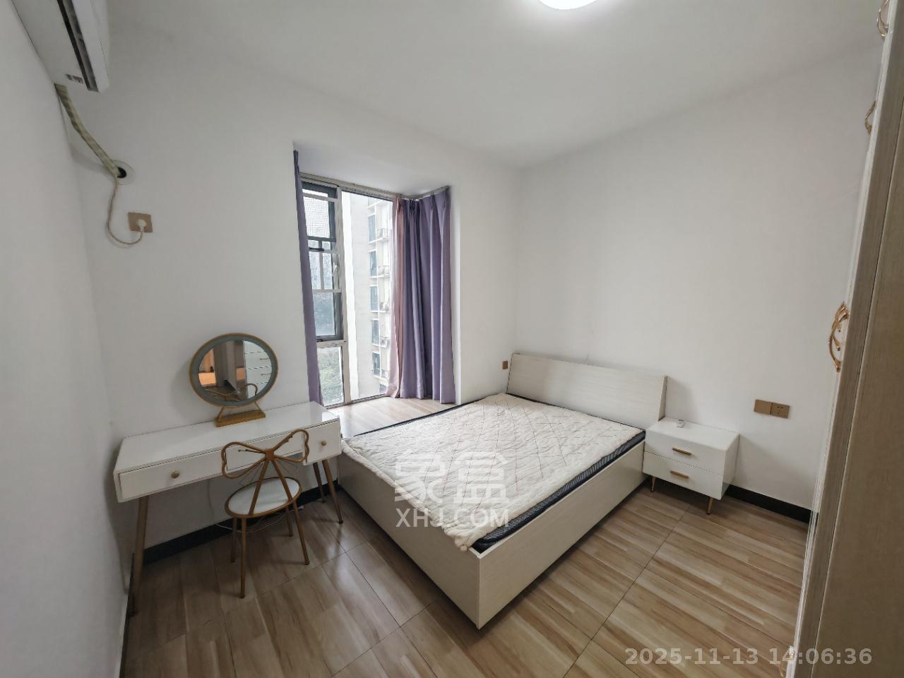 美麓阳光  2室2厅1卫    2400.0元/月室内图