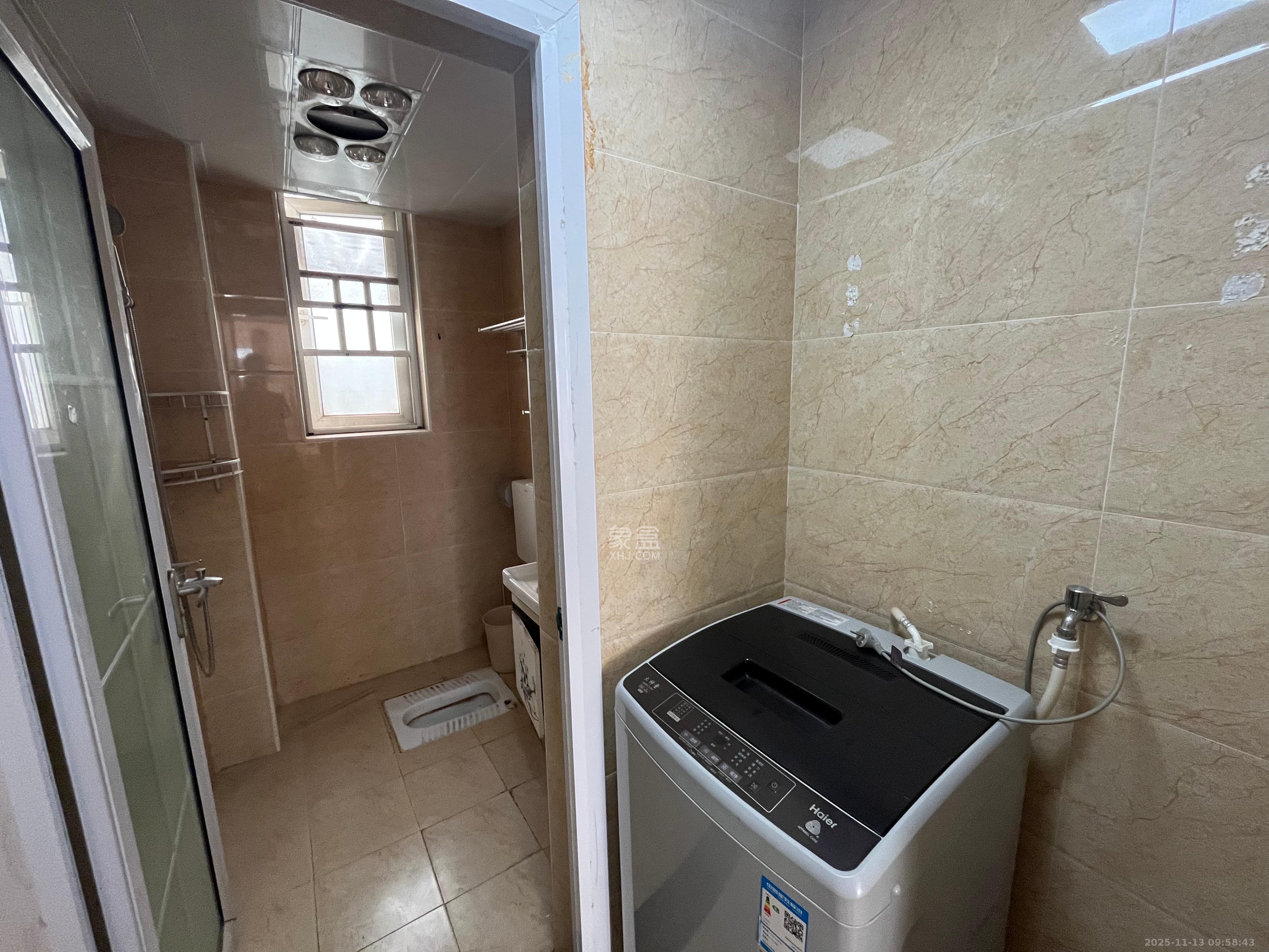 中房F联邦 4室2厅2卫 2800.0元/月 中房F联邦 4室2厅2卫 2800.0元/月室内图