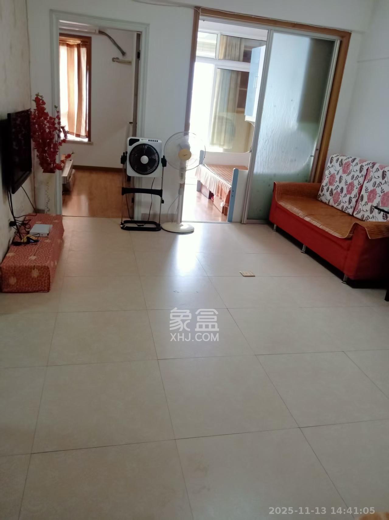 月湖兰庭  1室1厅1卫    1600.0元/月