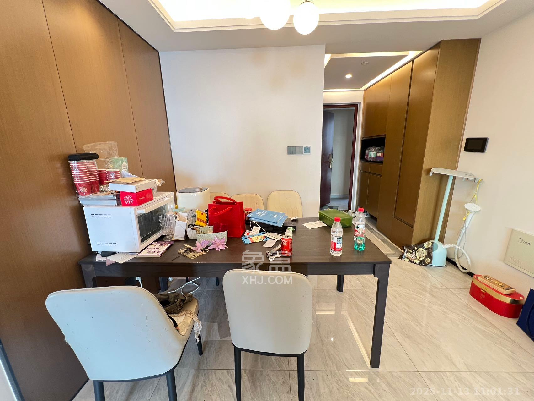 万科魅力之城天阔里  3室2厅2卫    3200.0元/月室内图