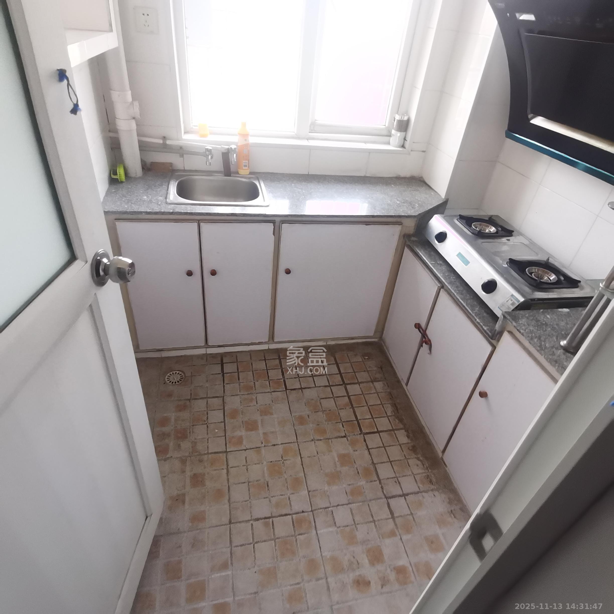 长房凤凰佳园 1室0厅0卫 1200.0元/月 长房凤凰佳园 1室0厅0卫 1200.0元/月室内图