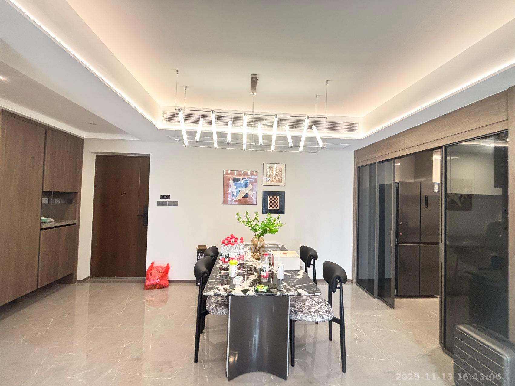 龙湖天璞 3室2厅2卫 4000.0元/月 龙湖天璞 3室2厅2卫 4000.0元/月室内图