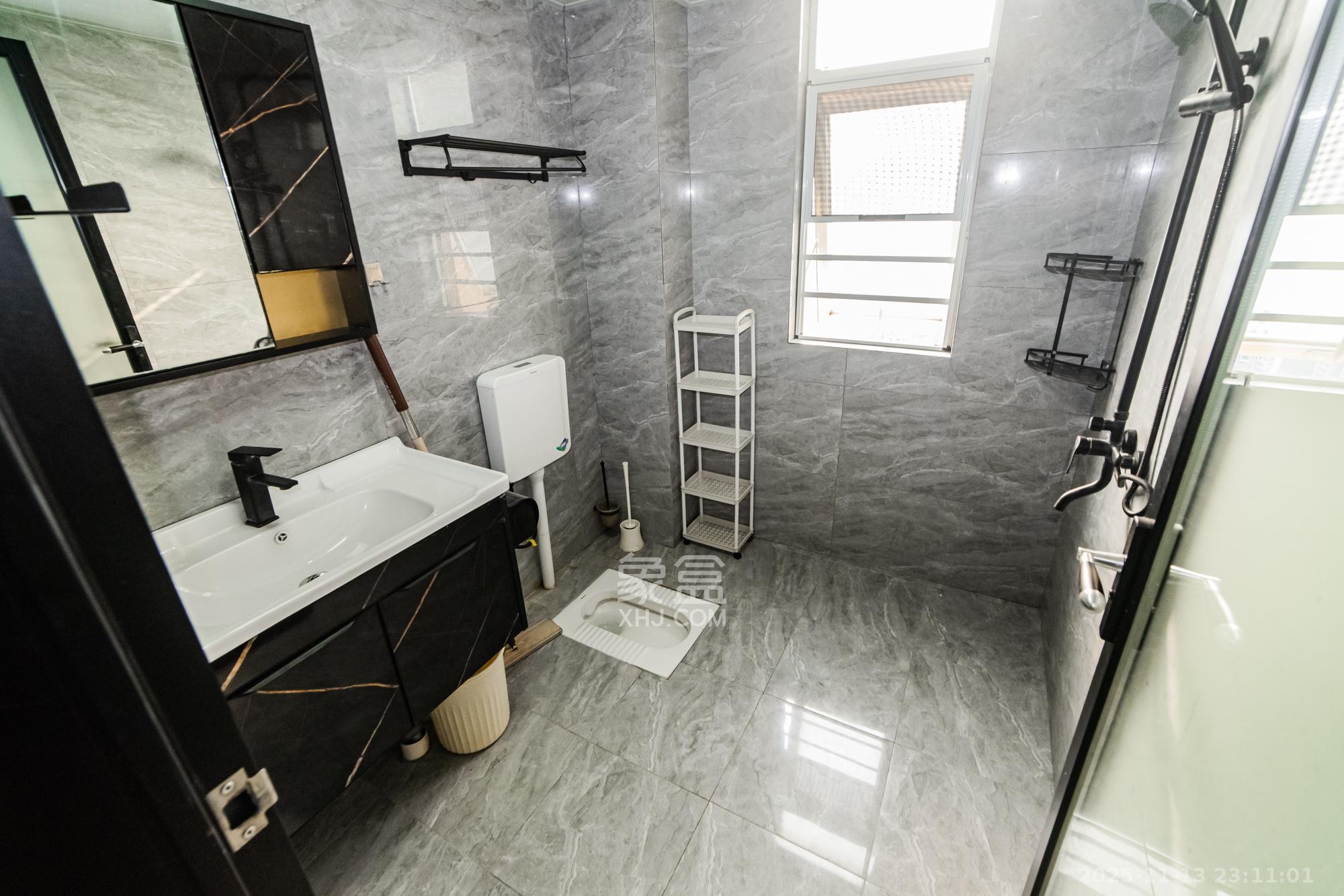 北辰三角洲C3区 3室2厅1卫 150.0万 北辰三角洲C3区 3室2厅1卫 150.0万卫生间