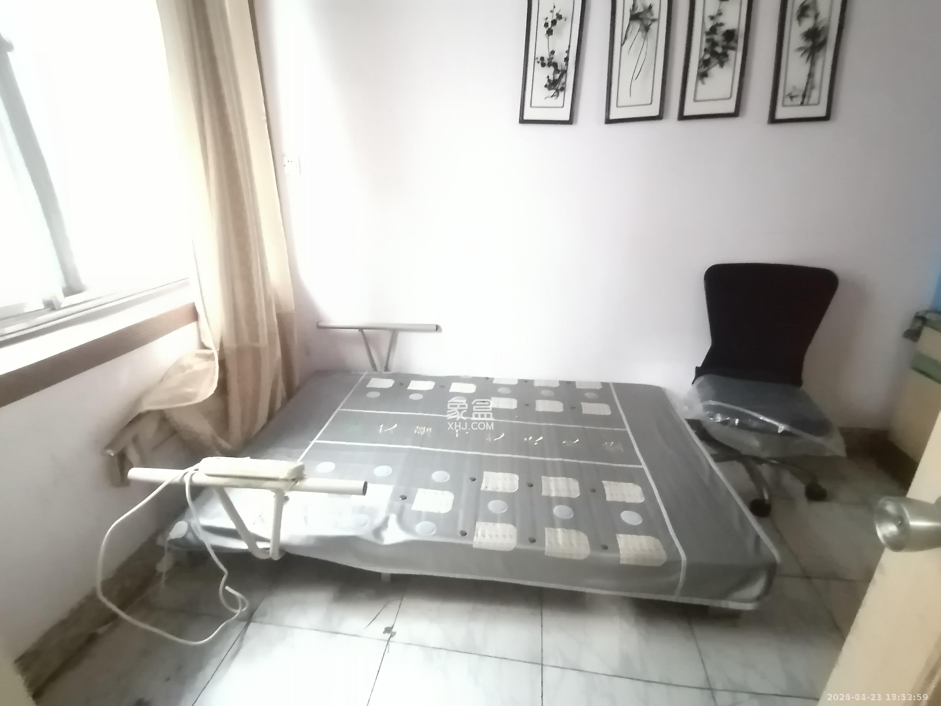 长监宿舍  3室2厅1卫    1300.0元/月室内图