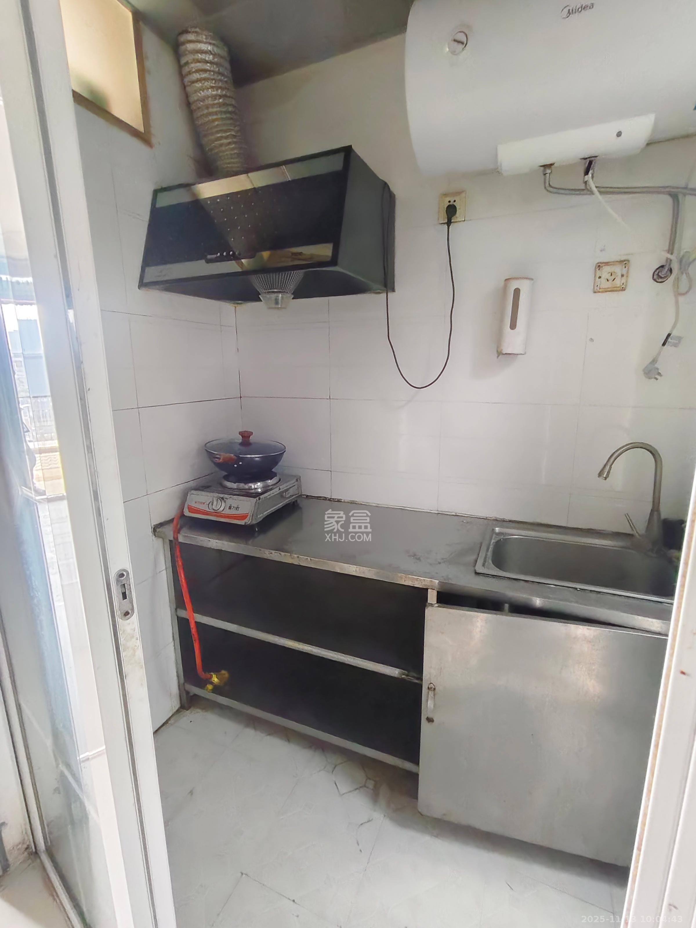 广盛华苑  2室1厅1卫    1700.0元/月室内图