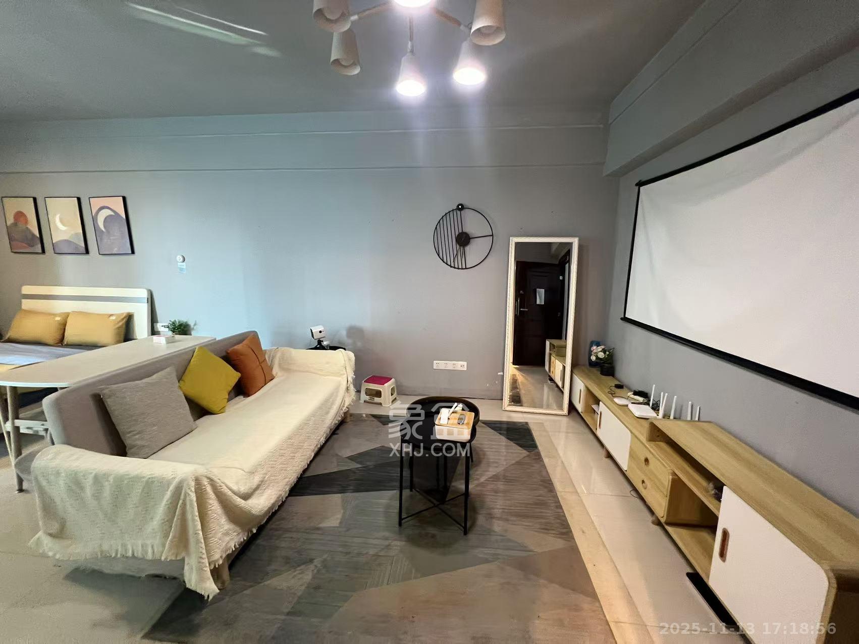 五一中央领御  1室1厅1卫    1800.0元/月室内图