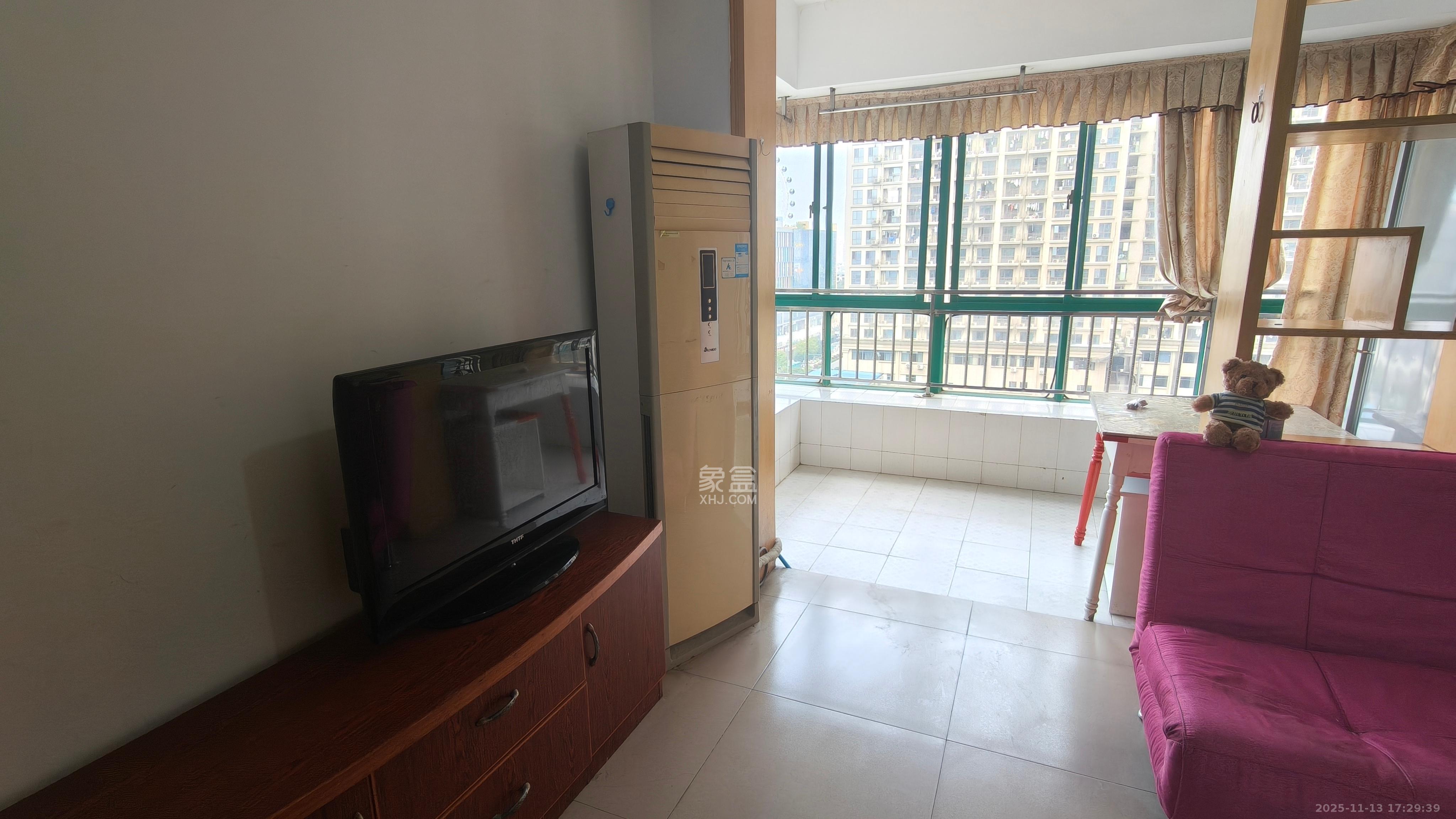 明城公寓  1室2厅1卫    1200.0元/月室内图