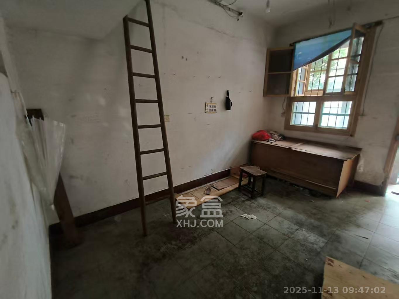 东瓜山二村  2室1厅1卫    1200.0元/月