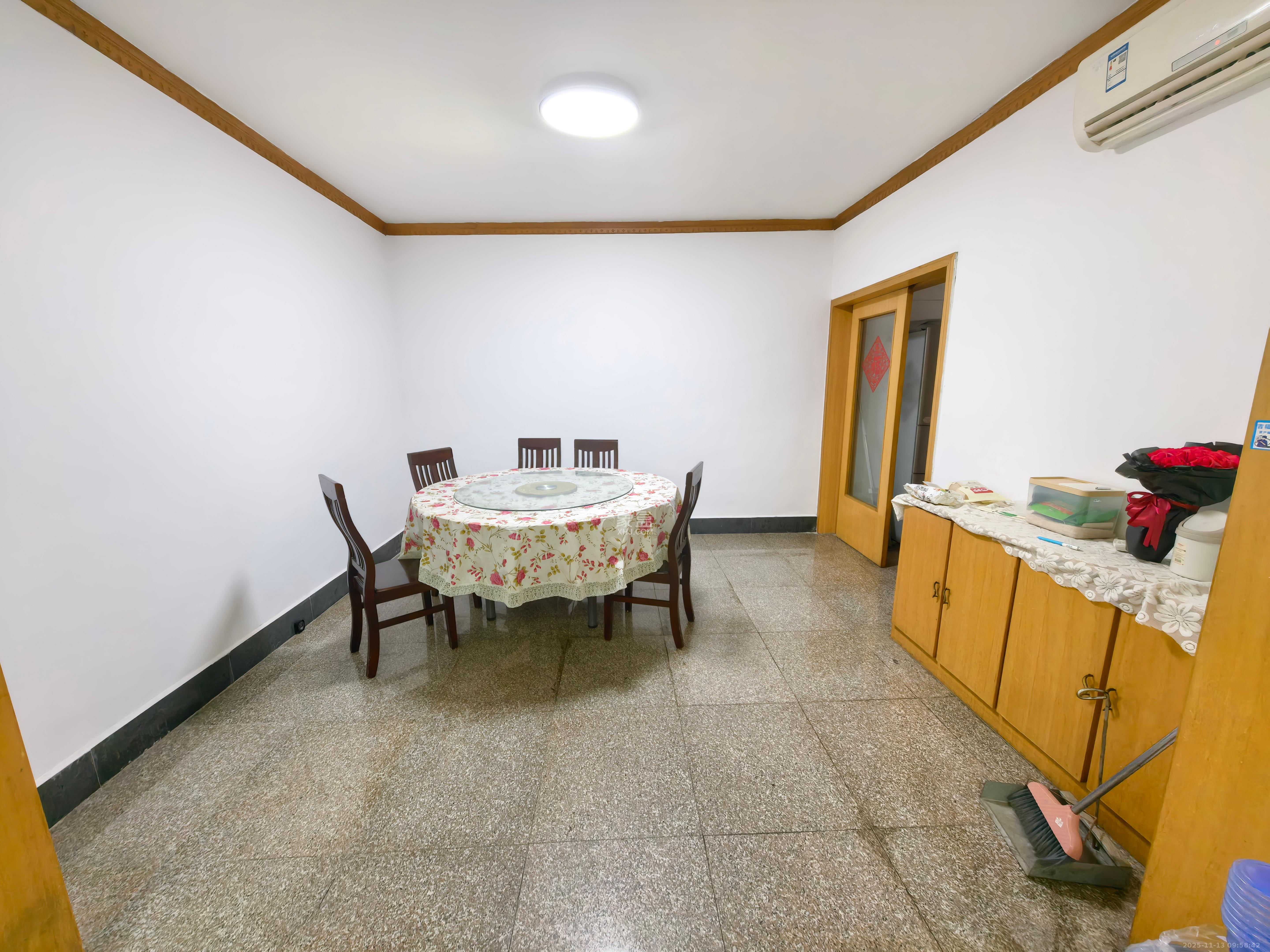 窑岭光大银行宿舍  2室1厅1卫    2100.0元/月室内图