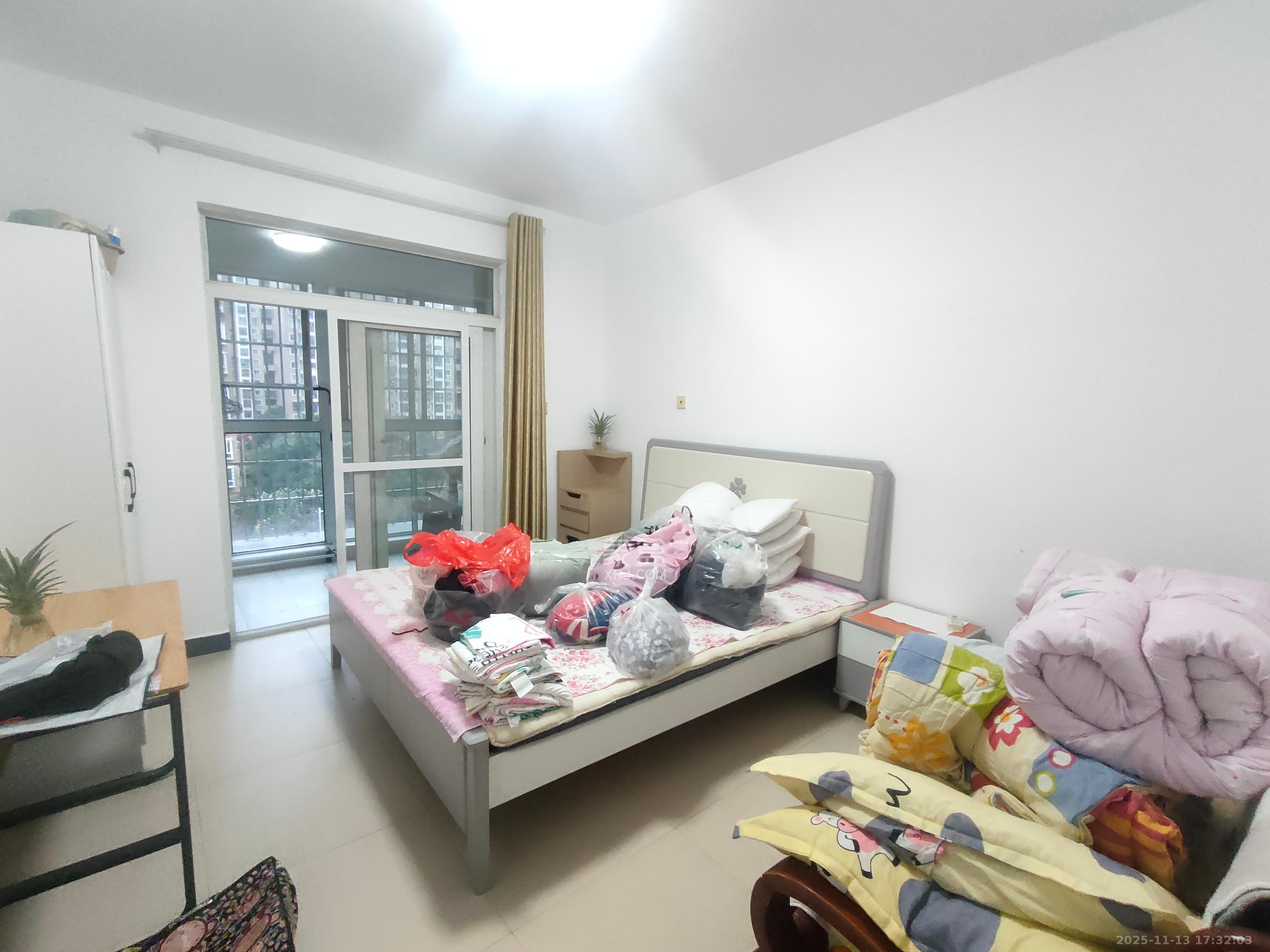 和馨园  4室2厅2卫    2900.0元/月室内图