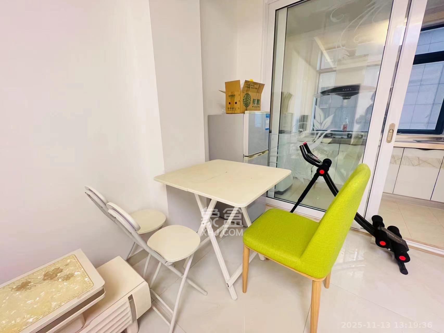 佳兴国际汇  2室2厅1卫    2400.0元/月室内图