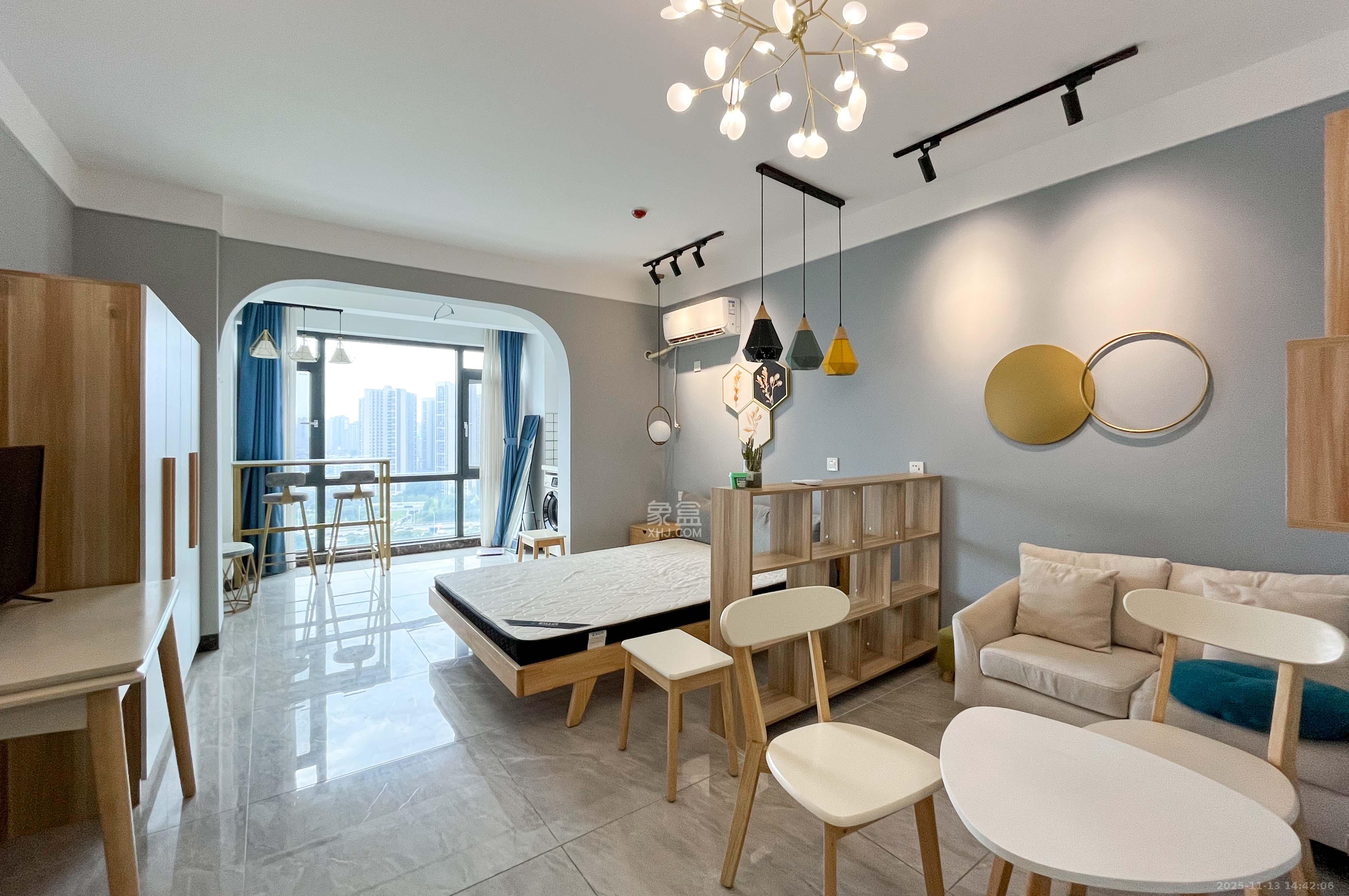 中一九骏(枫桥苑) 1室1厅1卫 29.0万 中一九骏(枫桥苑) 1室1厅1卫 29.0万客厅