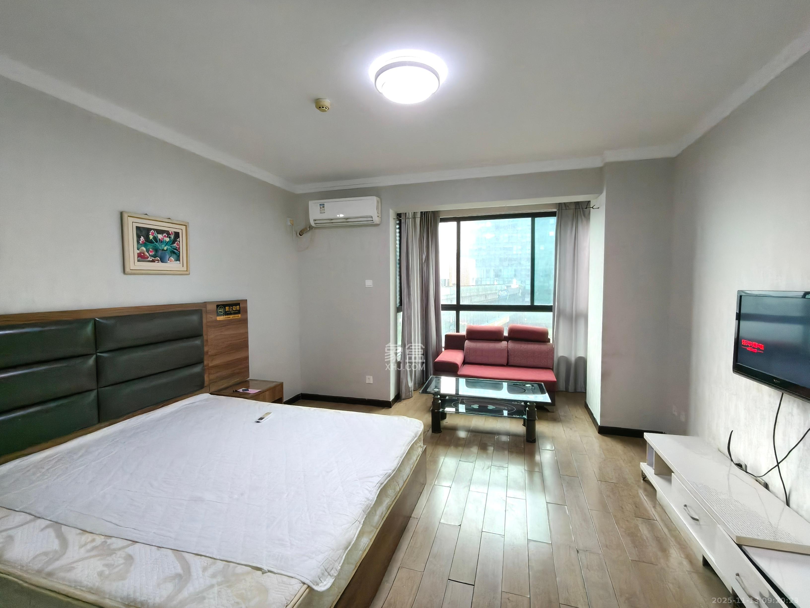 标志商务中心  1室1厅1卫    1100.0元/月室内图